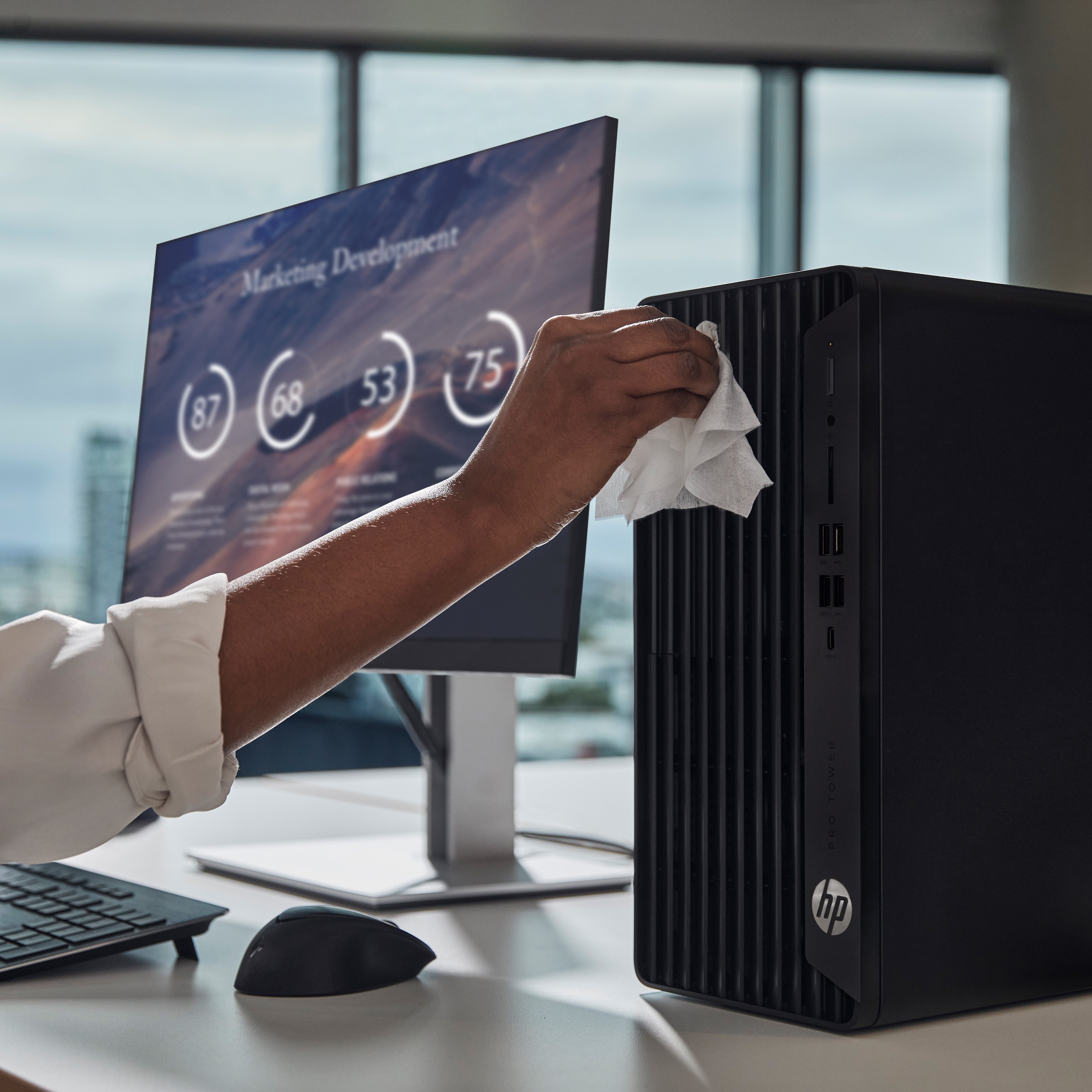 HP Pro 400 G9 - Tower - Core i7 i7-14700 / 2.1 GHz - RAM 16 GB - SSD 512 GB - NVMe - UHD Graphics 770 - 1GbE - Win 11 Pro - Monitor: keiner - Tastatur: Deutsch - mit HP Wolf Pro Security Edition (1 Jahr) HP Pro 400 G9 - Tower - Core i7 i7-14700 / 2.1 GHz - RAM 16 GB - SSD 512 GB - NVMe - UHD Graphics 770 - 1GbE - Win 11 Pro - Monitor: keiner - Tastatur: Deutsch - mit HP Wolf Pro Security Edition (1 Jahr)