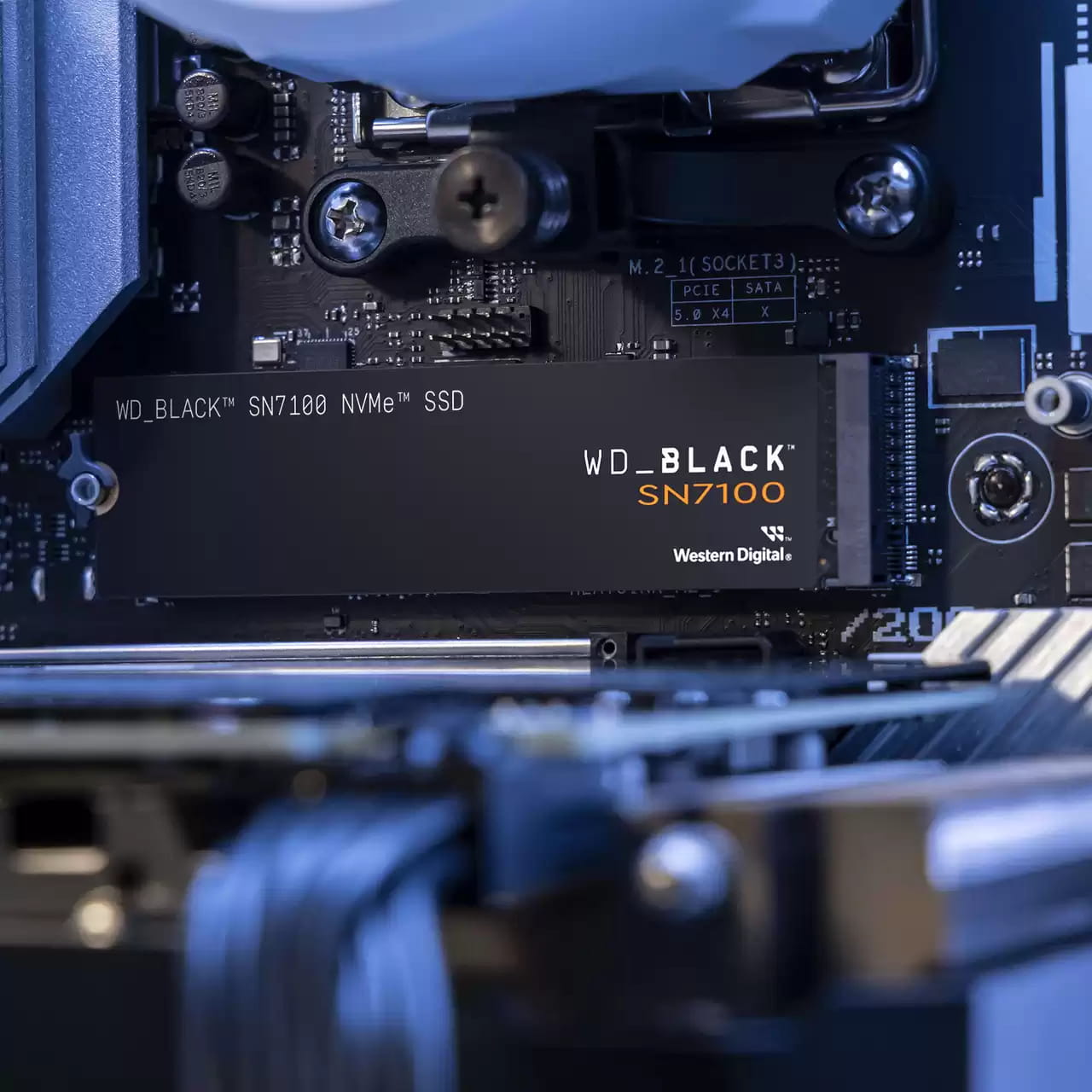 WD WD_BLACK SN7100 WDS400T4X0E-00CJA0 - SSD - 4 TB - intern - M.2 2280 - PCIe 4.0 x4 (NVMe)