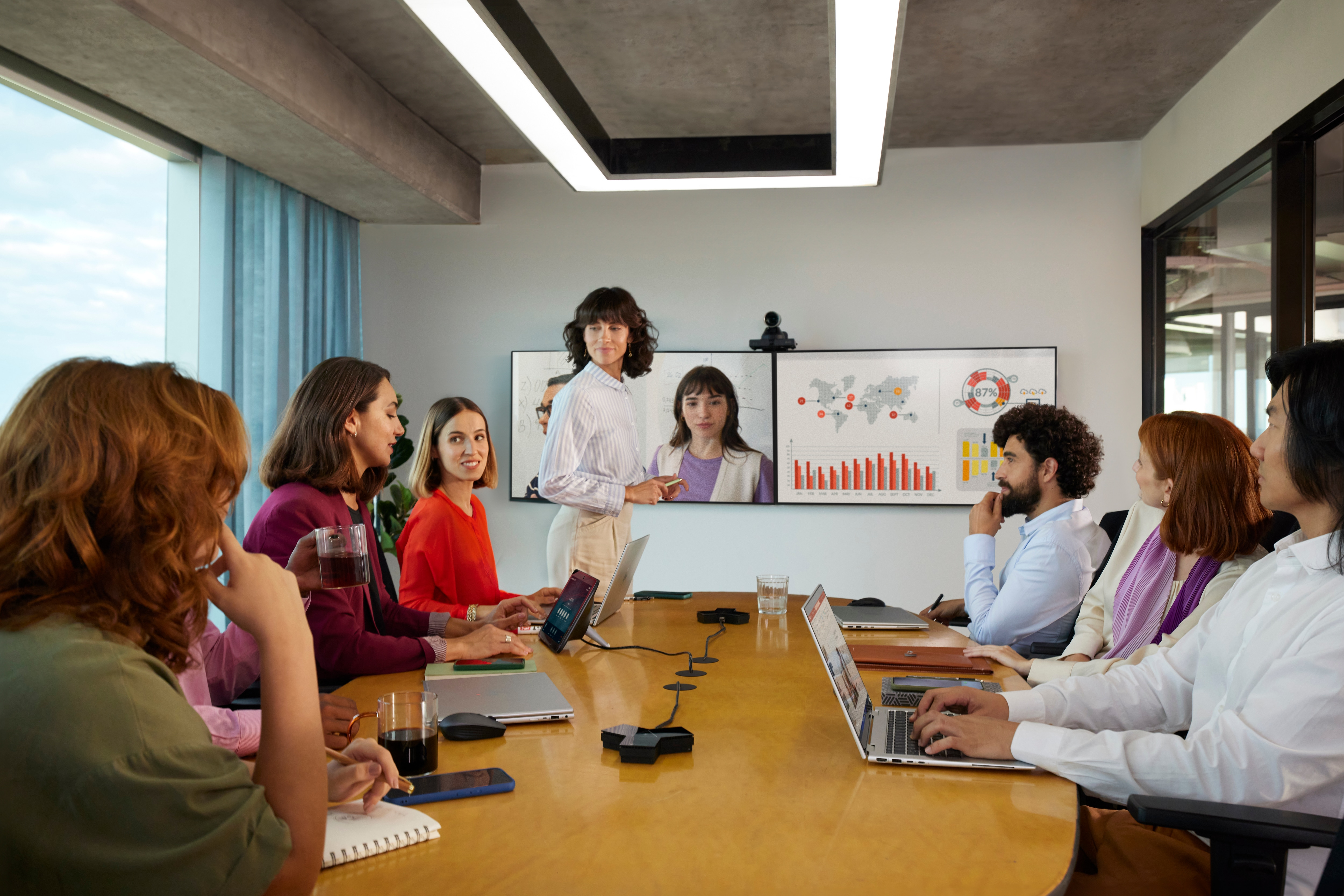 Poly HP Poly Studio E60 - Konferenzkamera - PTZ - Farbe - 2 x 8 MP - 3840 x 2160 - 4K UHD (3840 x 2160)