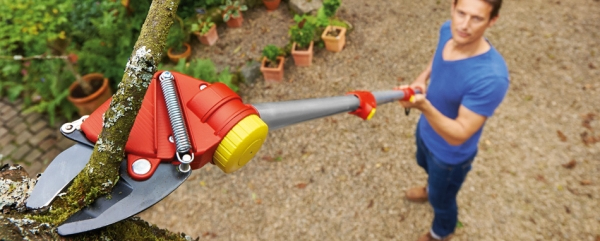 WOLF-Garten RR 400 T, Rot, Weiß, Gelb, Akku, 2 kg, 2,4 m, 40 cm, 5500 mm