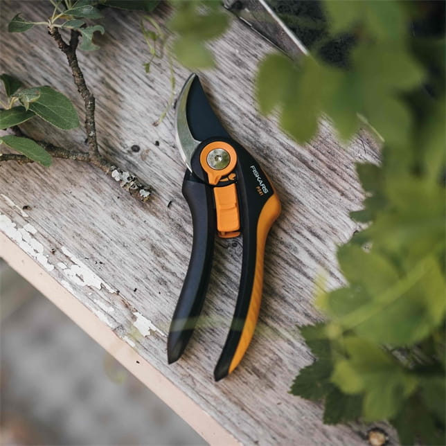 Fiskars Plus SmartFit P541 - Gartenschere - Aluguss