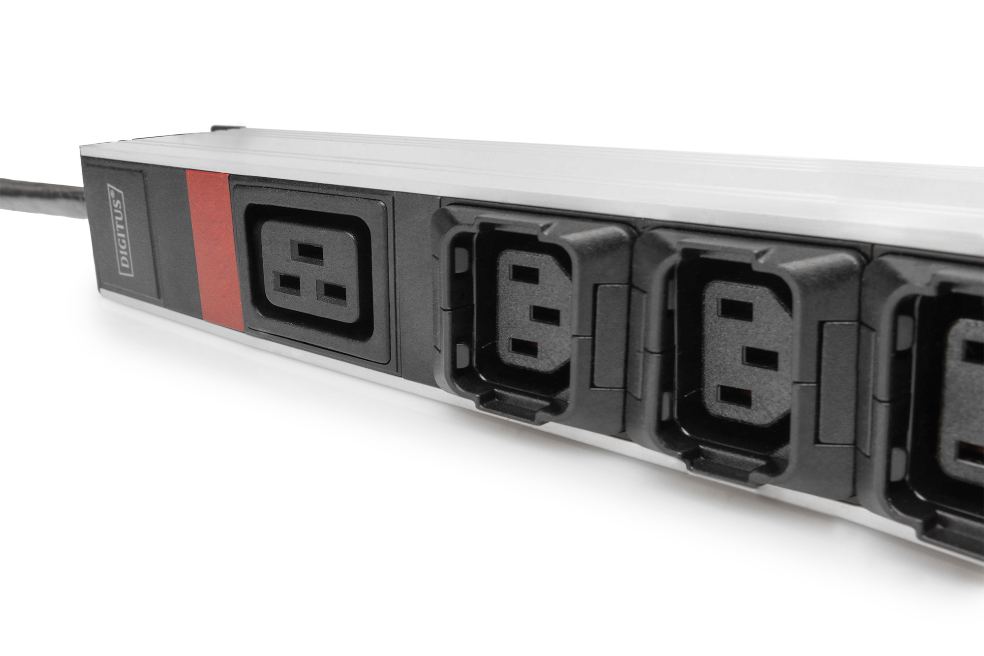 DIGITUS Basis IT PDU, 3-phasig 16A, 24 x C13, 3 x C19, 3 m Zuleitung, IEC 60309 16 A Stecker
