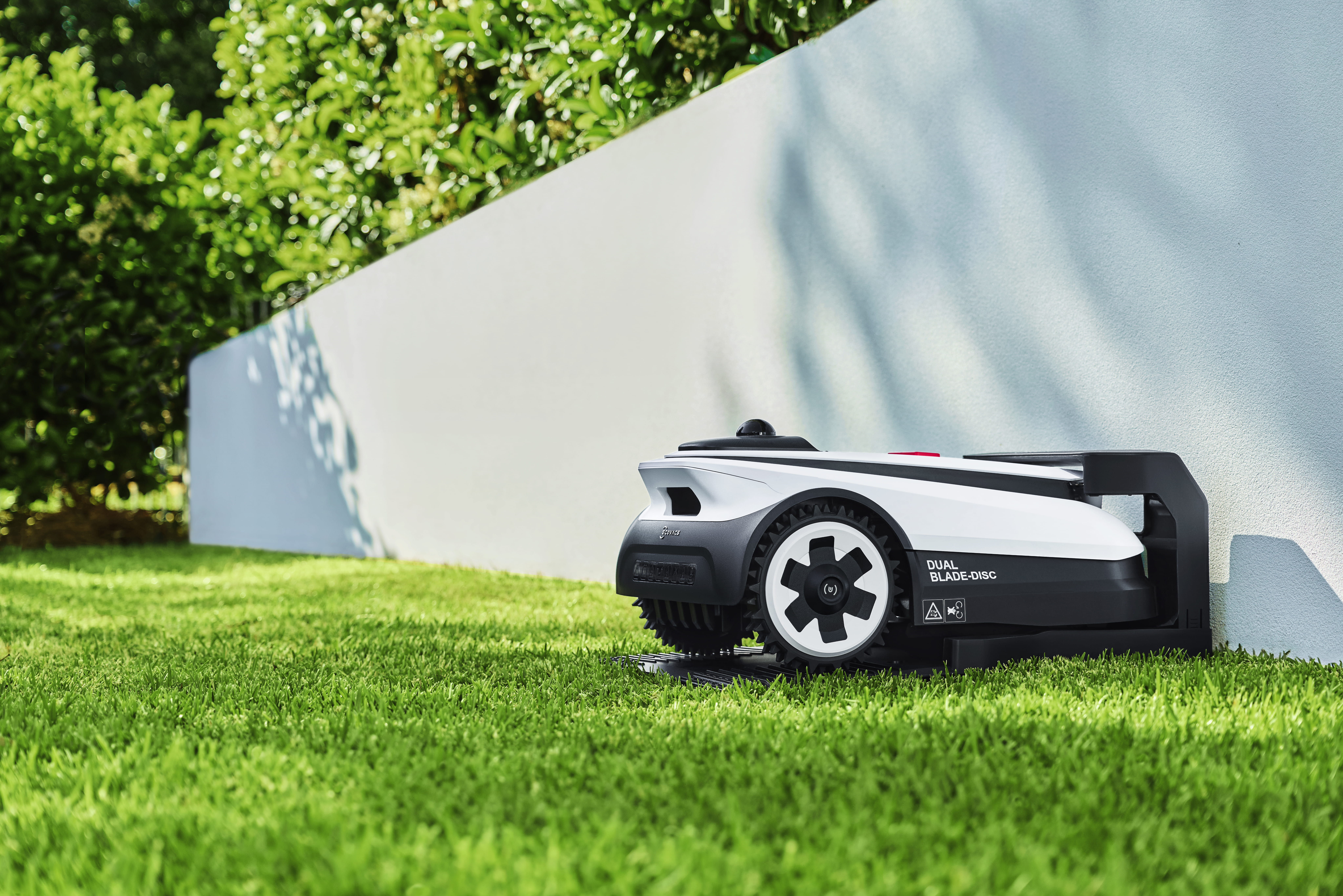 Ecovacs GOAT A1600 LiDAR PRO EU, Rasenmähroboter, 1600 m², 33 cm, 3 cm, 9 cm, 50%