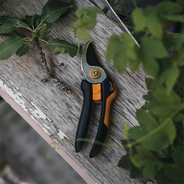 Fiskars Solid P321 - Gartenschere