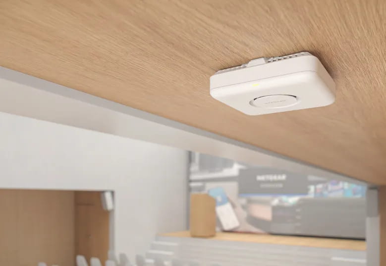 Netgear Insight WBE710 - Accesspoint - Tri-Band