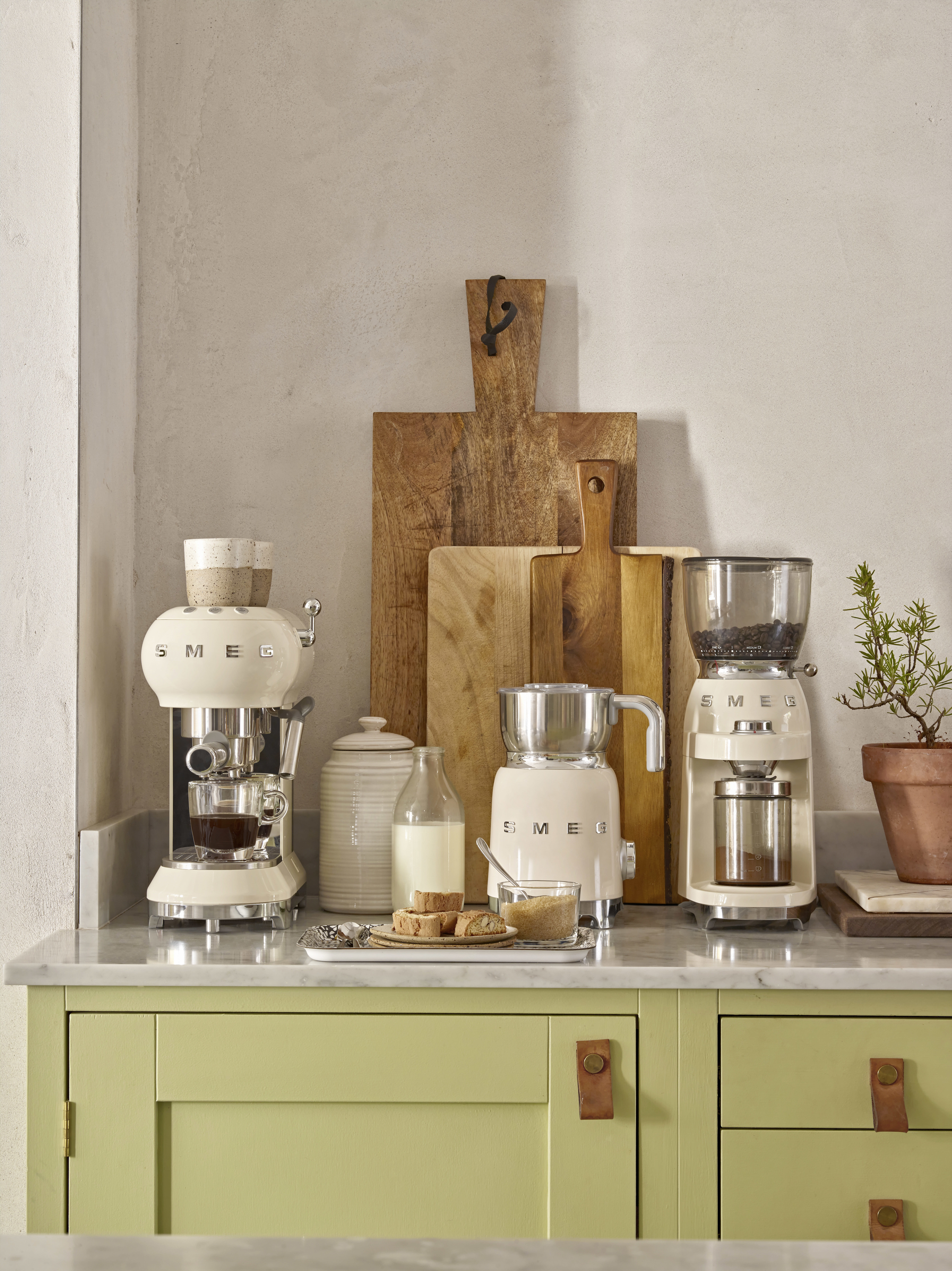 SMEG CGF11CREU, Mühle mit Mahlwerk, 350 g, Kegelmahlwerk, Edelstahl, Cremefarben, Edelstahl