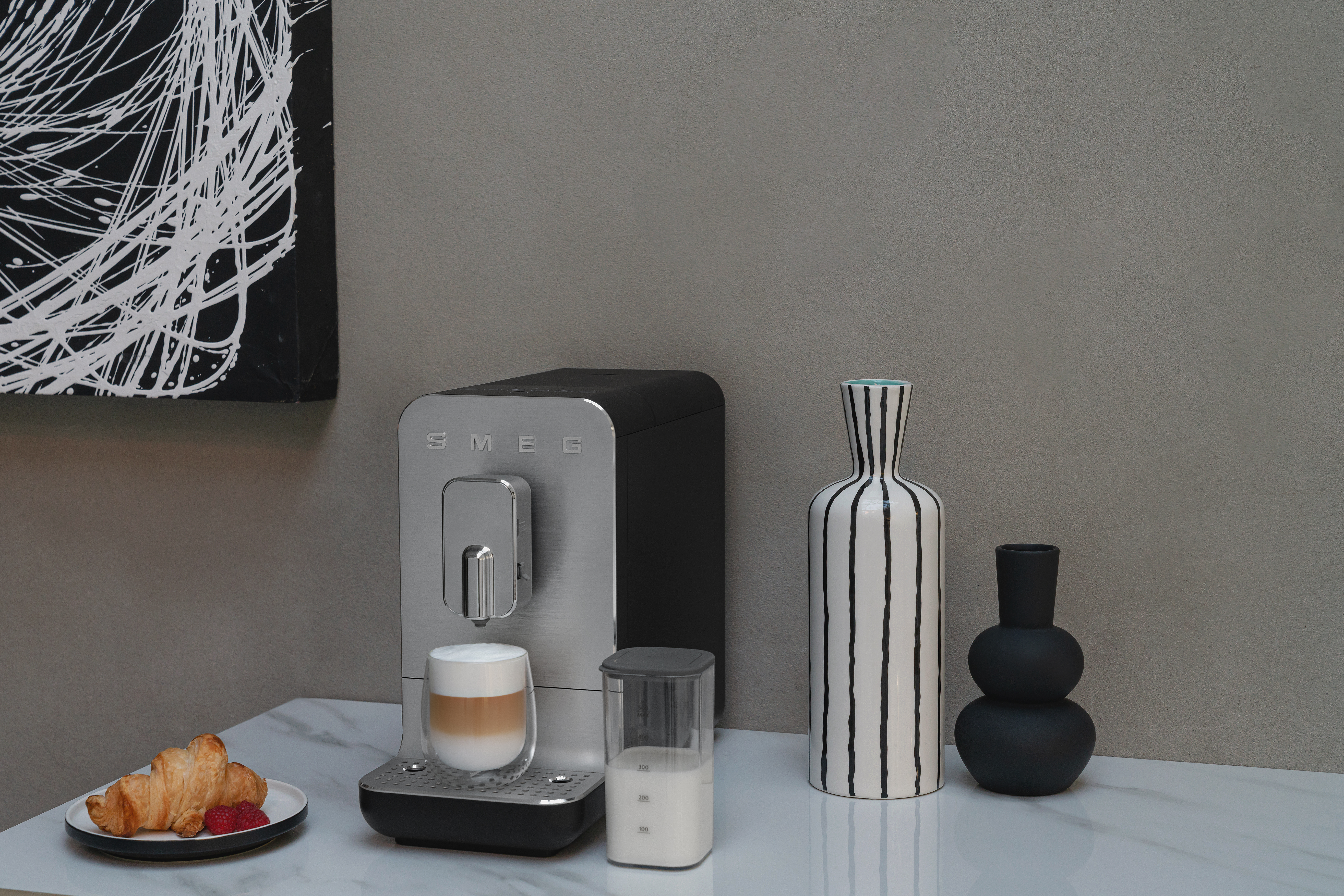 SMEG BCC13BLMEU, Espressomaschine, 1,4 l, Kaffeebohnen, Gemahlener Kaffee, Eingebautes Mahlwerk, 1350 W, Schwarz