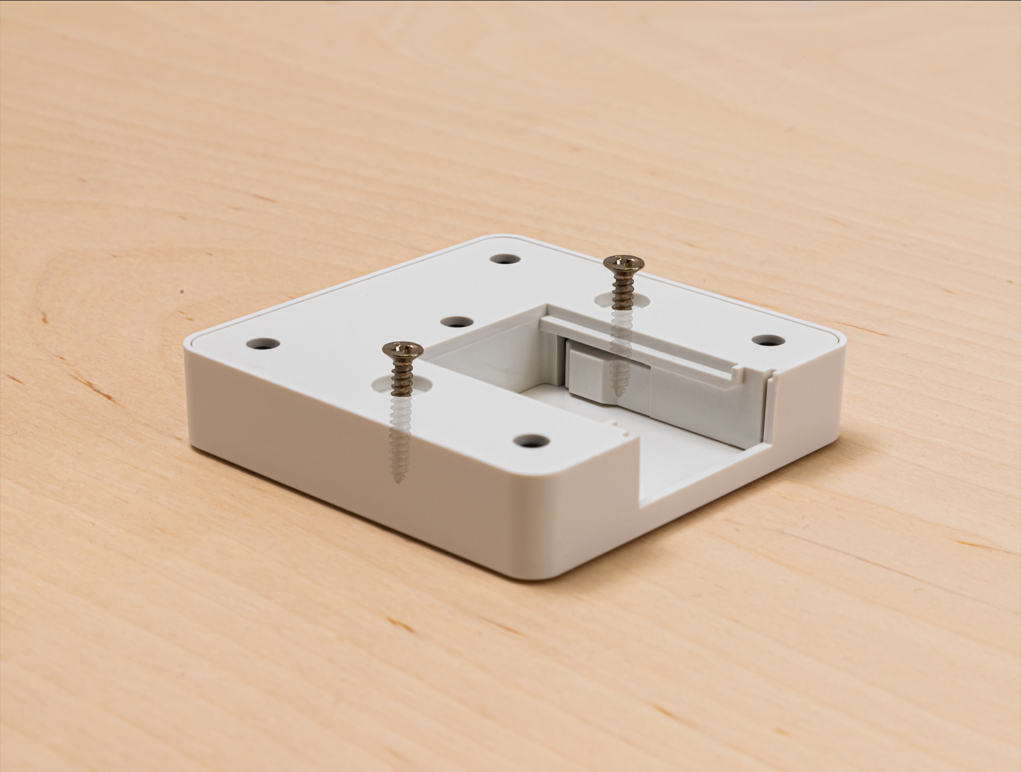 Delock Steckdosenleiste - mit Kindersicherung, PD 3.0 Ladegerät 20 W - Wechselstrom 250 V - 3680 Watt - Eingabe, Eingang power CEE 7/7 - Ausgangsanschlüsse: 3 (3 x Stecker CEE 7/3, USB, 24 pin USB-C)