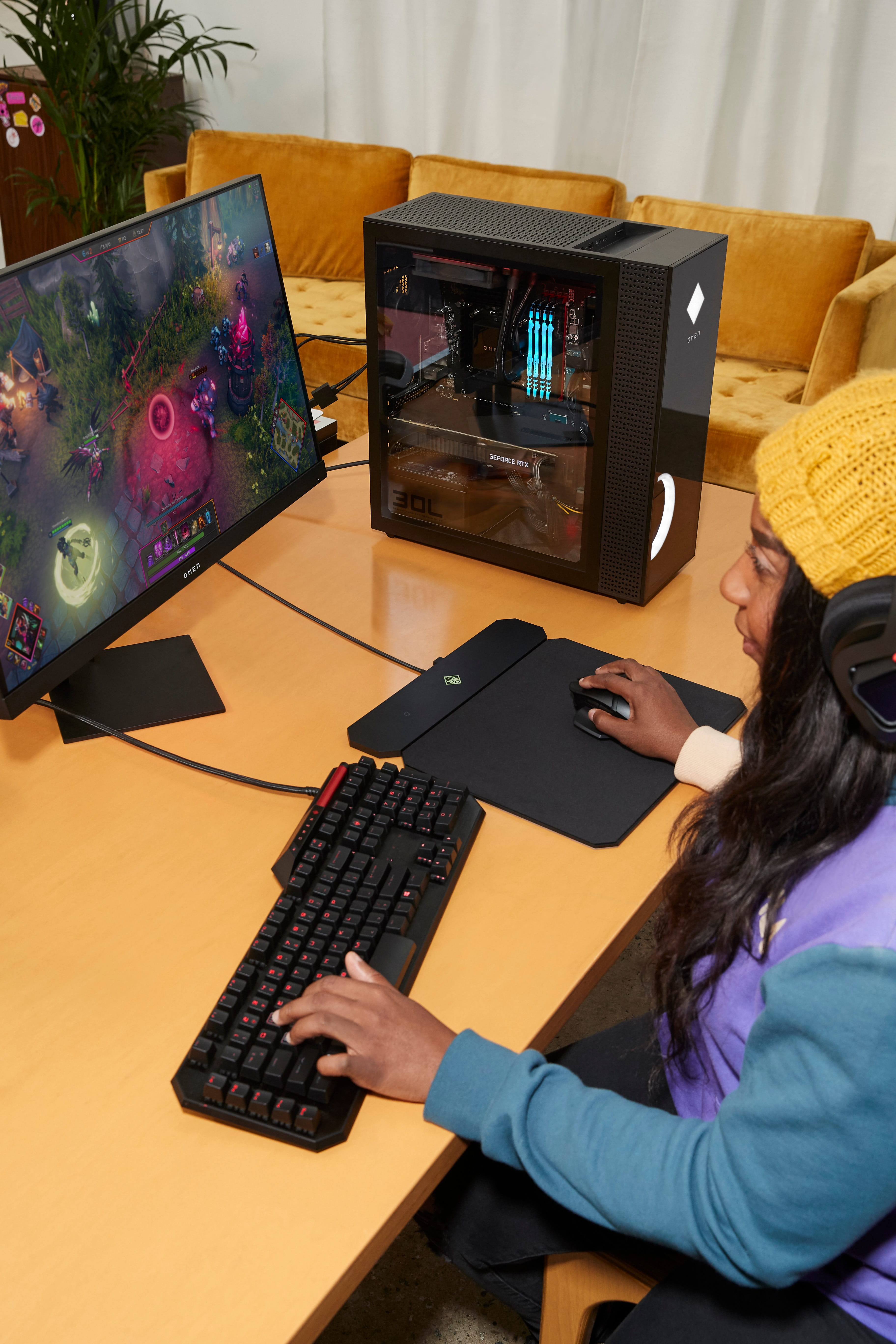 HP OMEN by HP Outpost - Mauspad - mit induktives Qi-Ladegerät