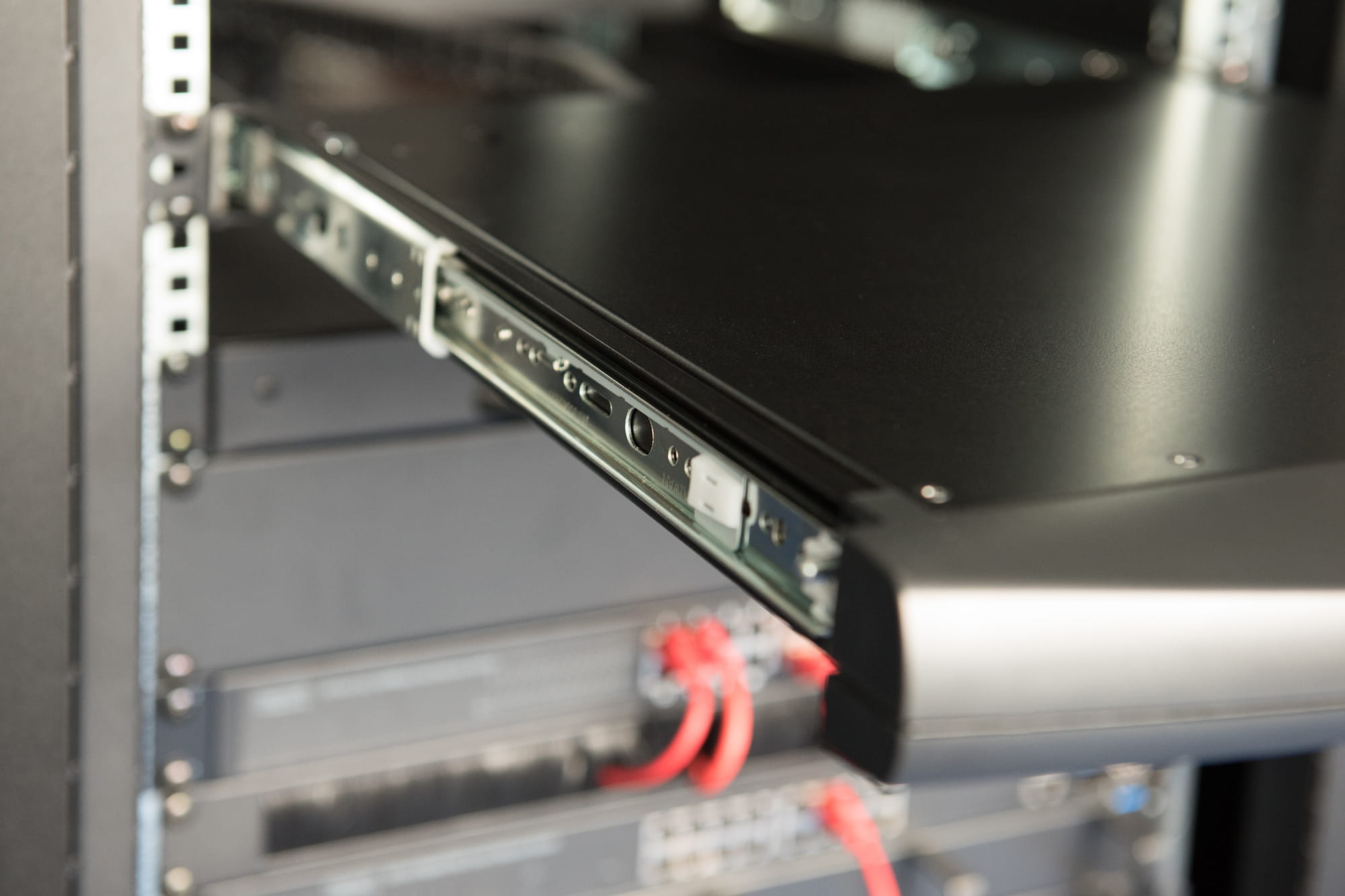 DIGITUS KVM-Konsole mit KVM-Switch - 8 Anschlüsse - Französisch - 43.2 cm (19")