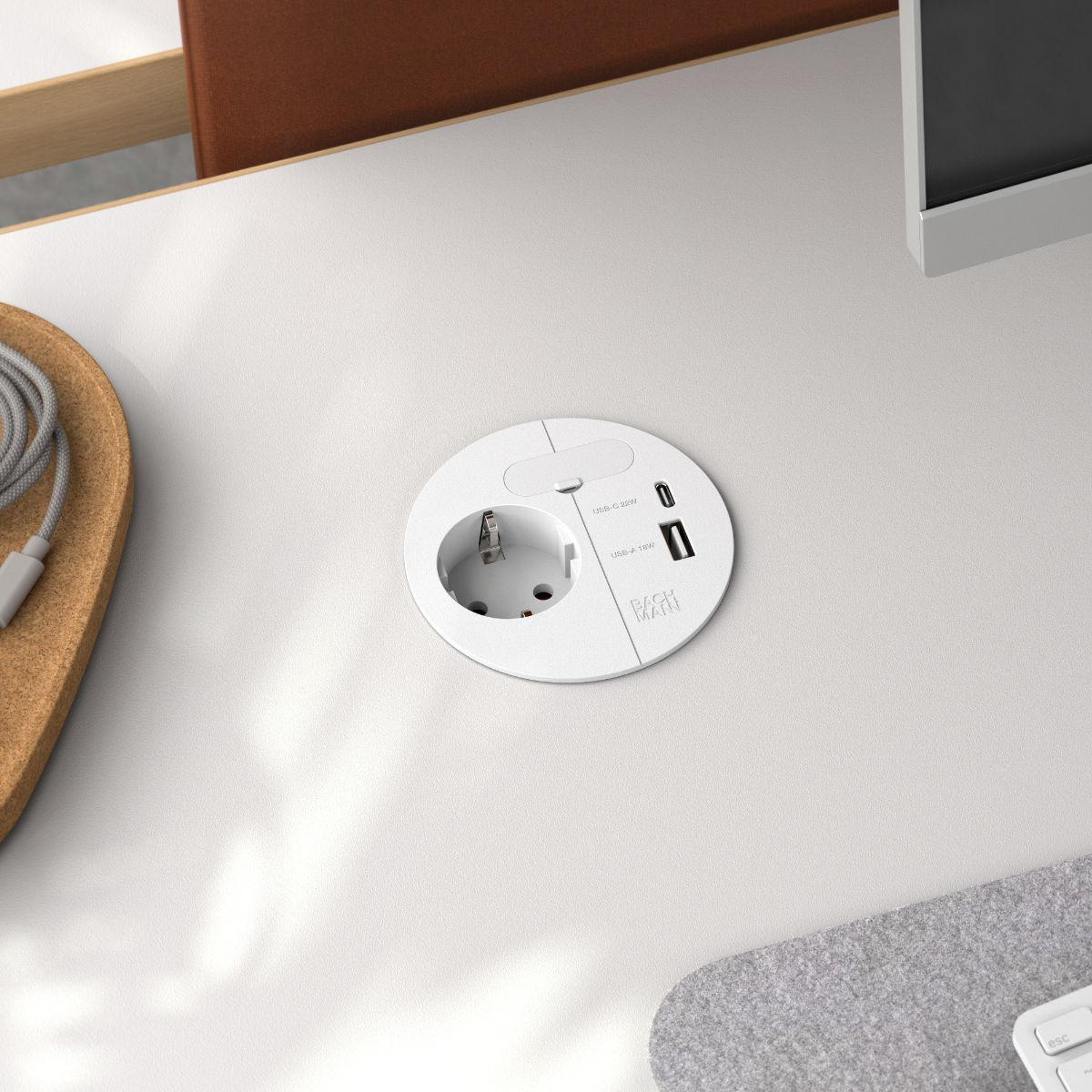 Bachmann Loop in Charge, Type E + USB A + USB C, CEE 7/3, 2P, Schrauben, Eingebaut, Weiß
