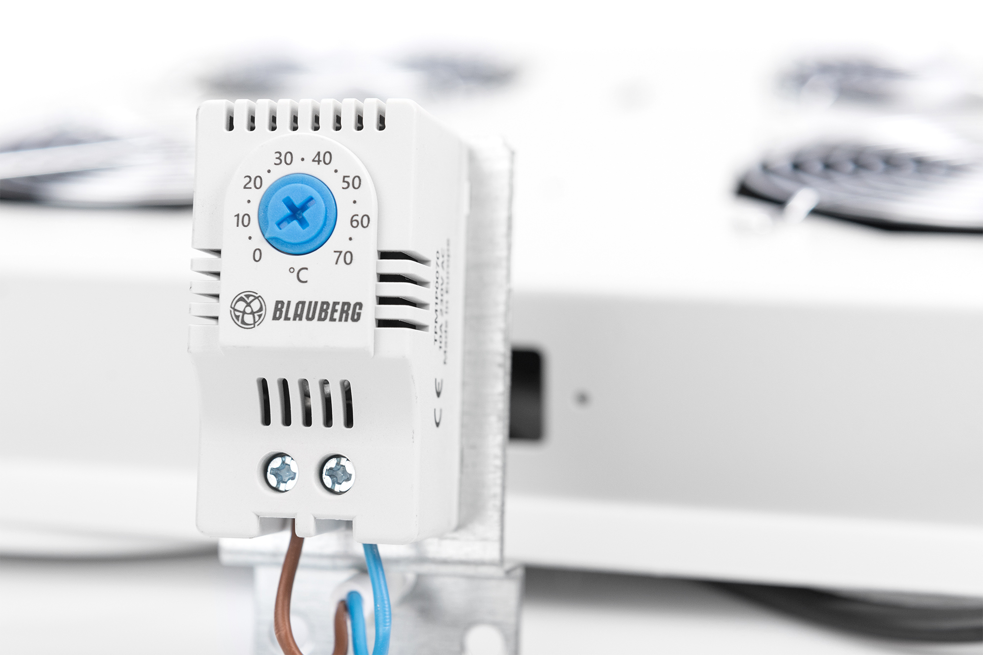 DIGITUS Professional - Gestelldach - mit 4 Lüfter