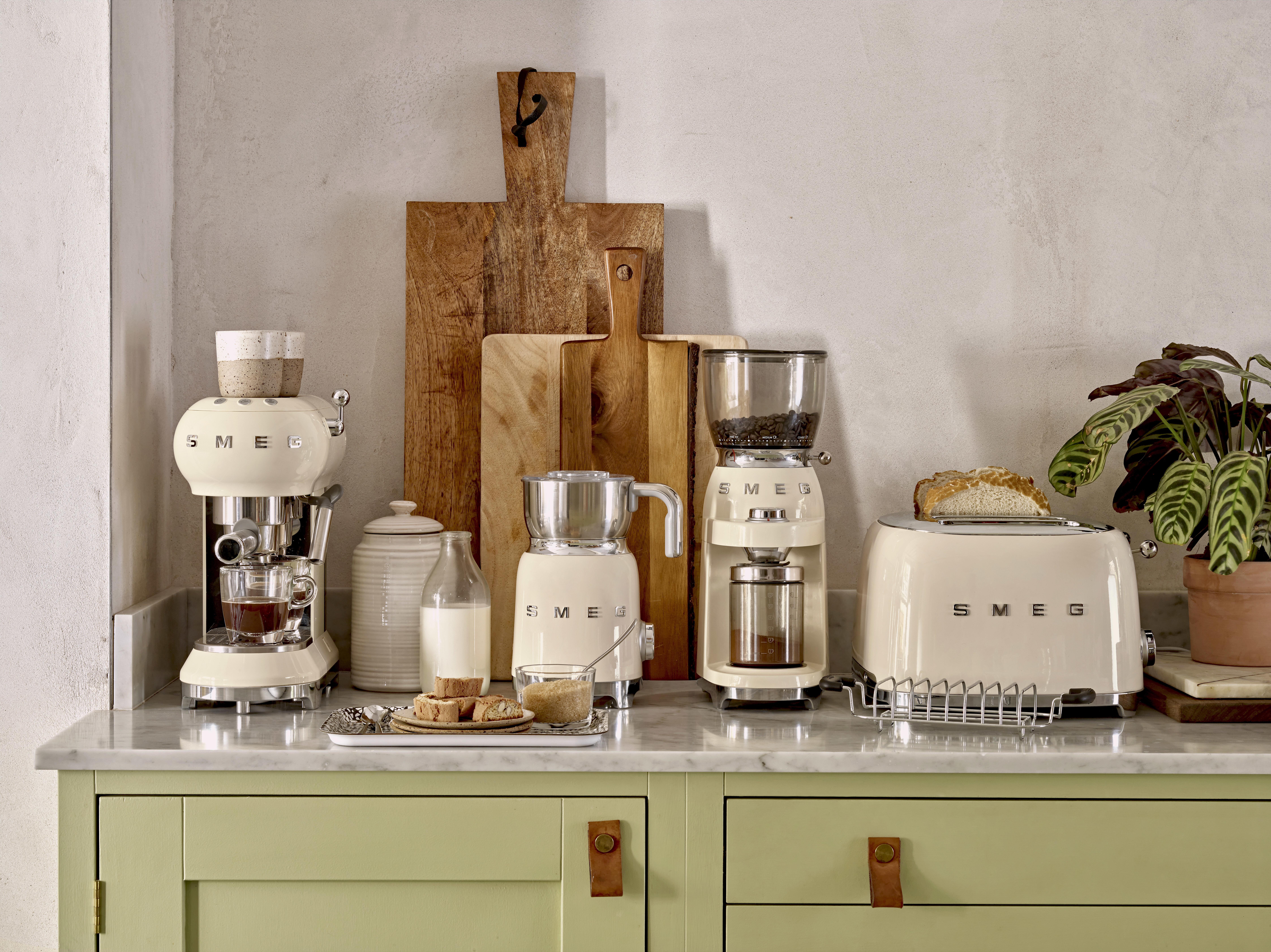 SMEG CGF11CREU, Mühle mit Mahlwerk, 350 g, Kegelmahlwerk, Edelstahl, Cremefarben, Edelstahl