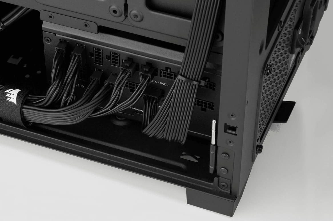 Corsair SF Series SF750 - Netzteil (intern)