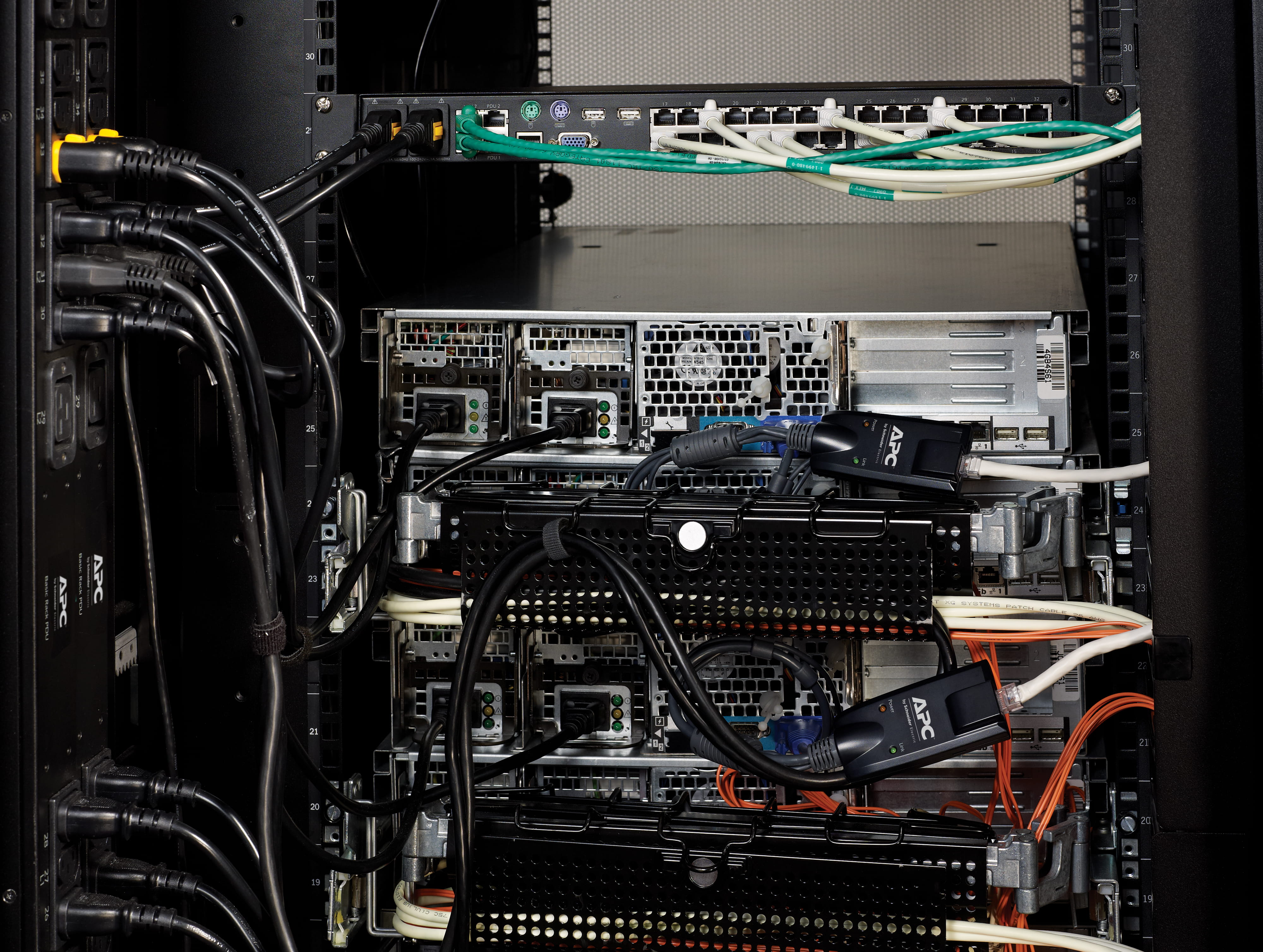 APC KVM 2G SERVER MODULE, HDMI WITH VIRTUAL MEDIA