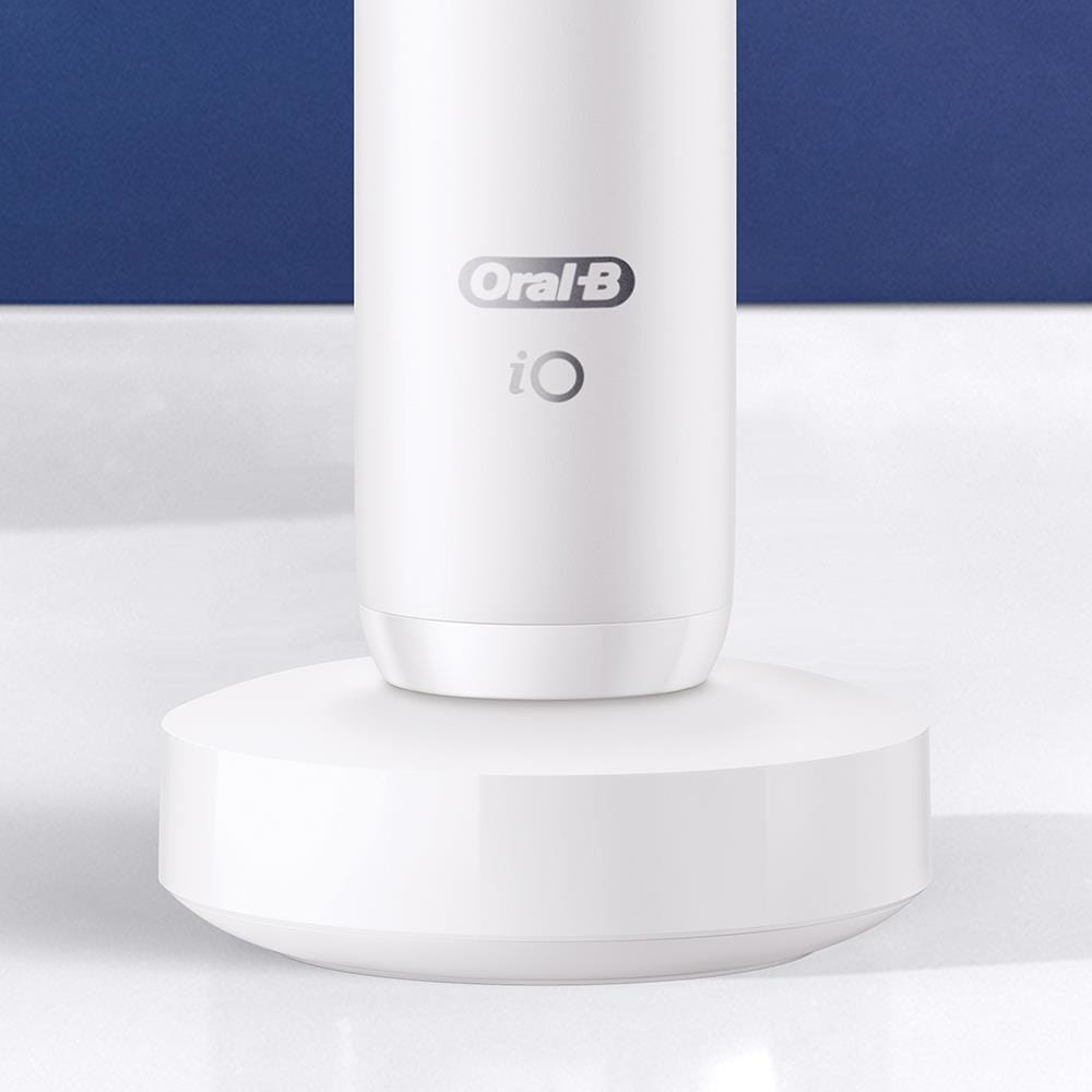 Oral-B iO 4210201362982, Erwachsener, Rotierende Zahnbürste, Tägliche Pflege, Tiefenreinigung, Zahnfleischpflege, Sensibel, für weiße Zähne, Weiß, Weiß, Rund