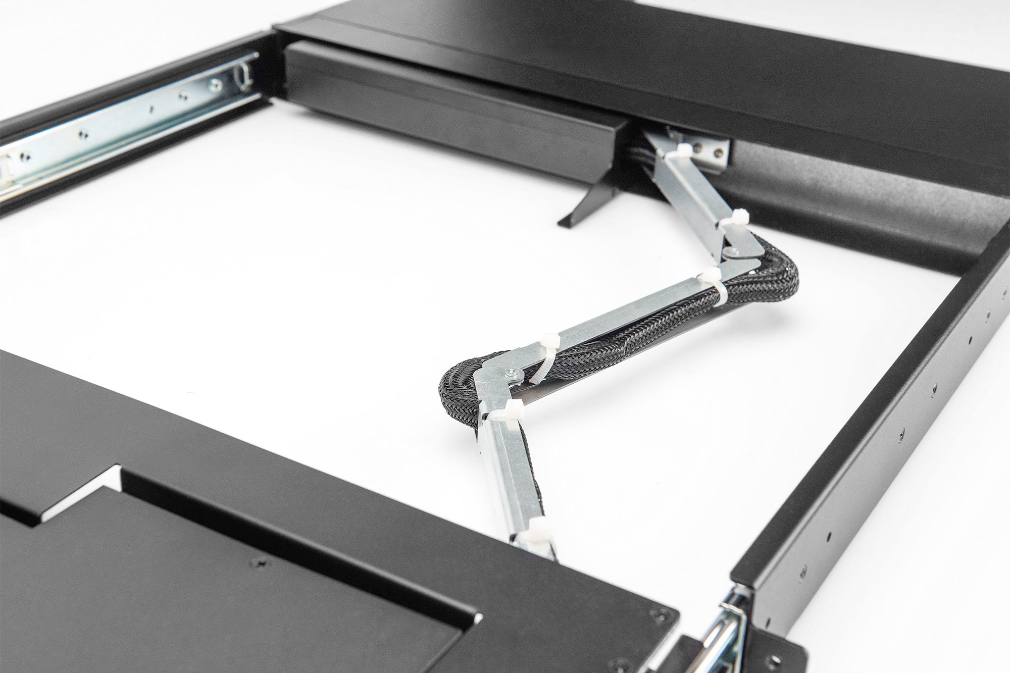 DIGITUS KVM-Konsole mit KVM-Switch - 8 Anschlüsse - Französisch - 43.2 cm (17")