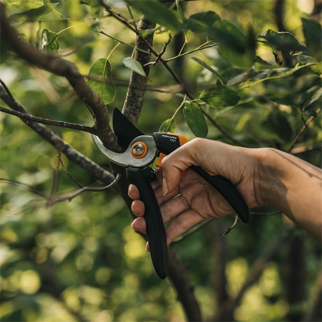 Fiskars Solid P321 - Gartenschere
