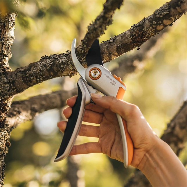 Fiskars Plus P531 - Gartenschere - Aluminium