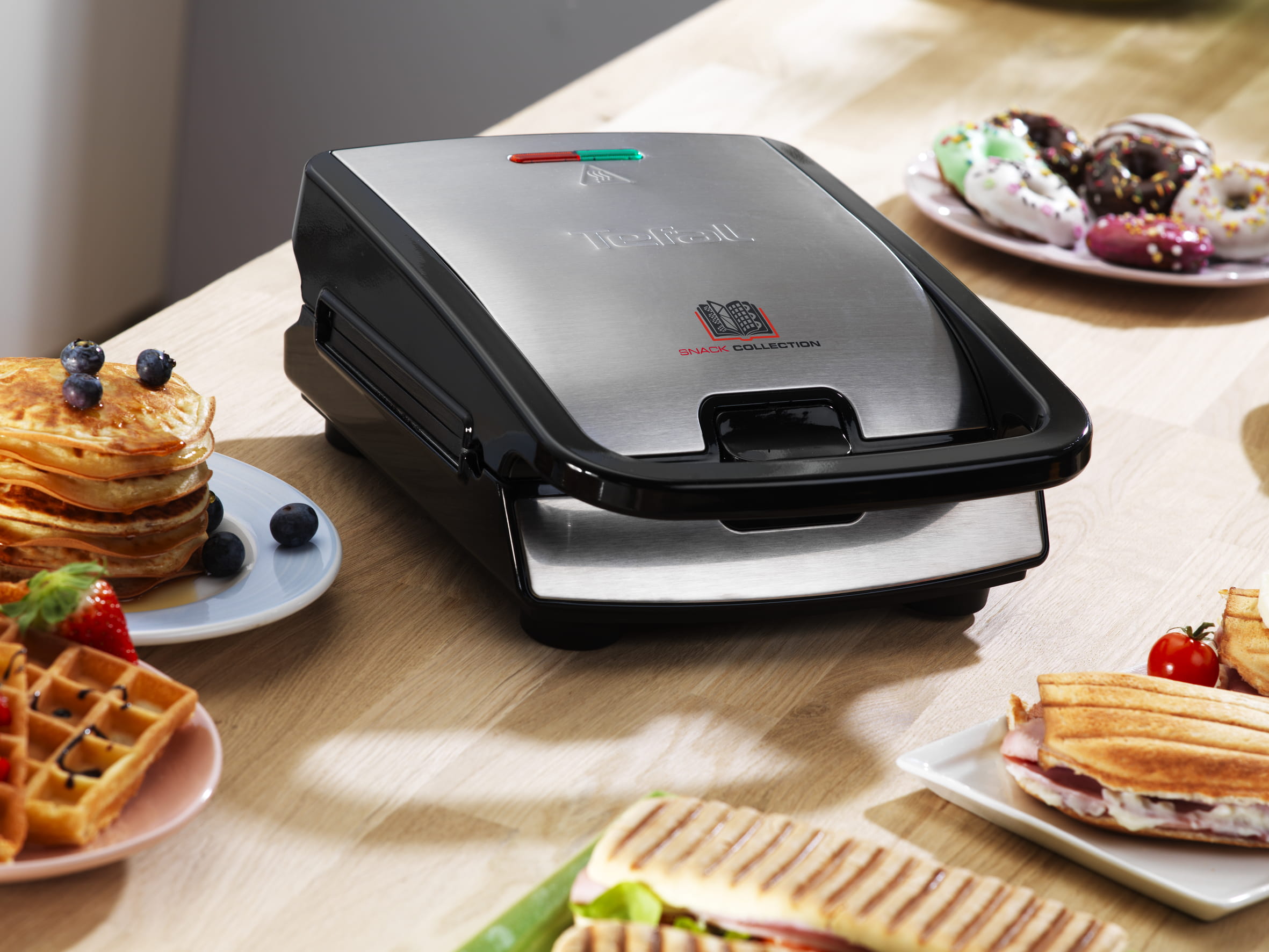 TEFAL Snack Collection Sandwichmaker & Waffeleisen SW852D, Schwarz, Edelstahl, Fertig, 225 x 135 mm, 700 W, Typ C, 203 mm