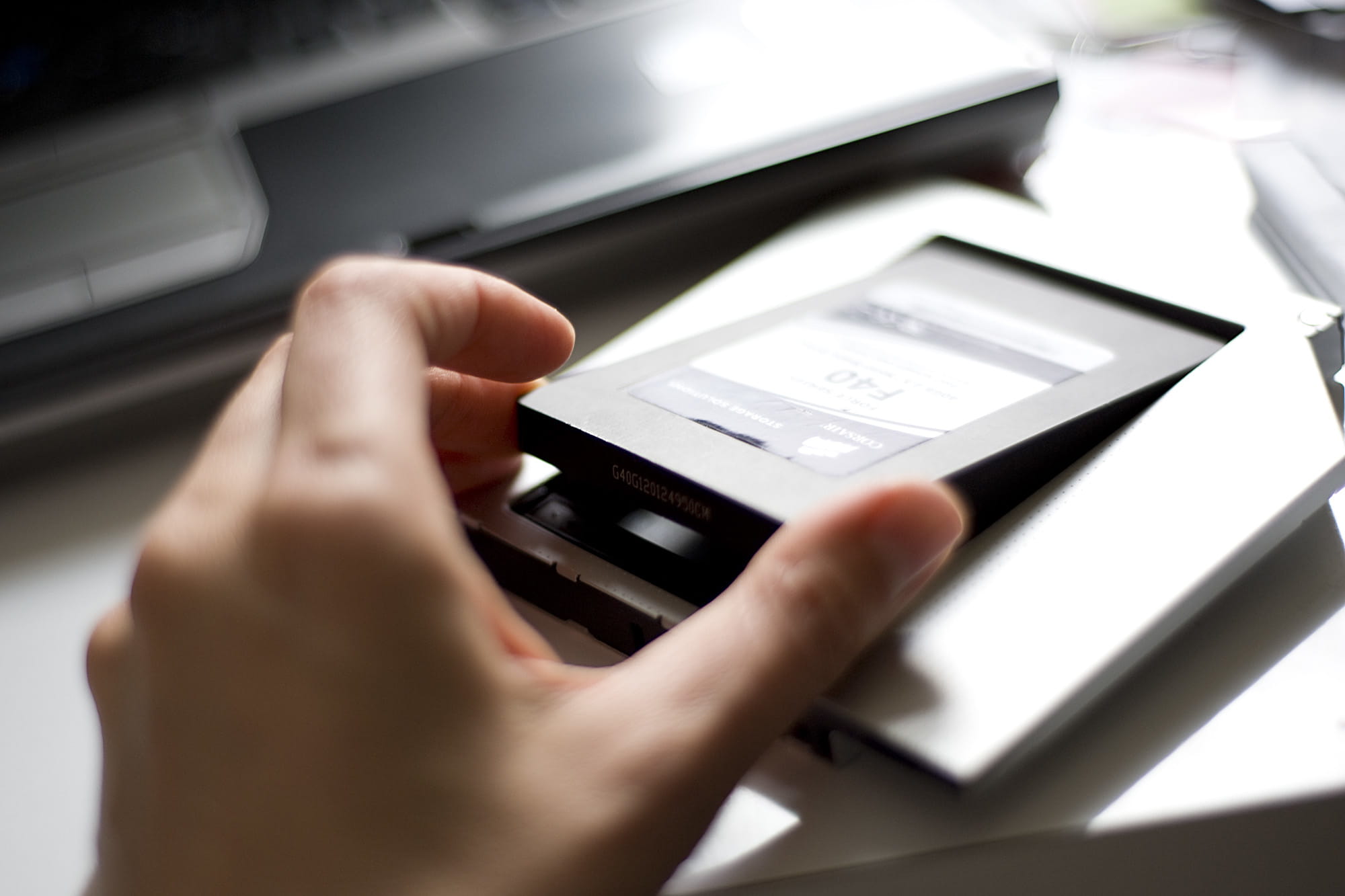 DIGITUS DA-71109 - Laufwerksschachtadapter - 5,25 Zoll Slime Line auf 2,5 Zoll X 1/6 H (13,3 cm Slim Line auf 6,4 cm)