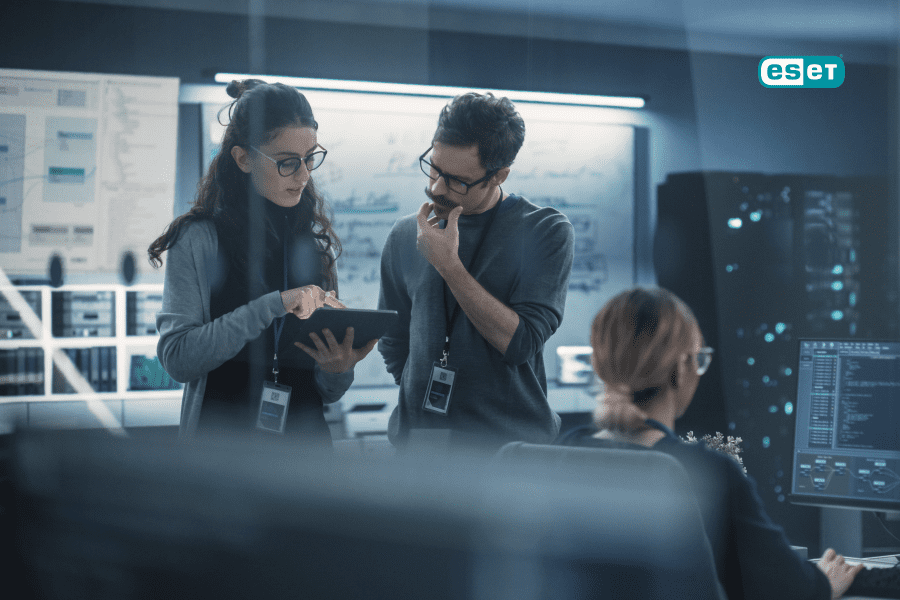 Banner_ESET_900_600_everIT_BG_Team1