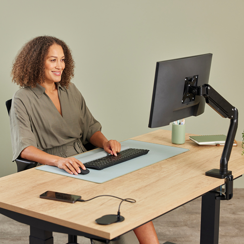 Fellowes 100137177, 2 m, Drinnen, Typ F, Schwarz, 1 AC-Ausgänge, 230 V