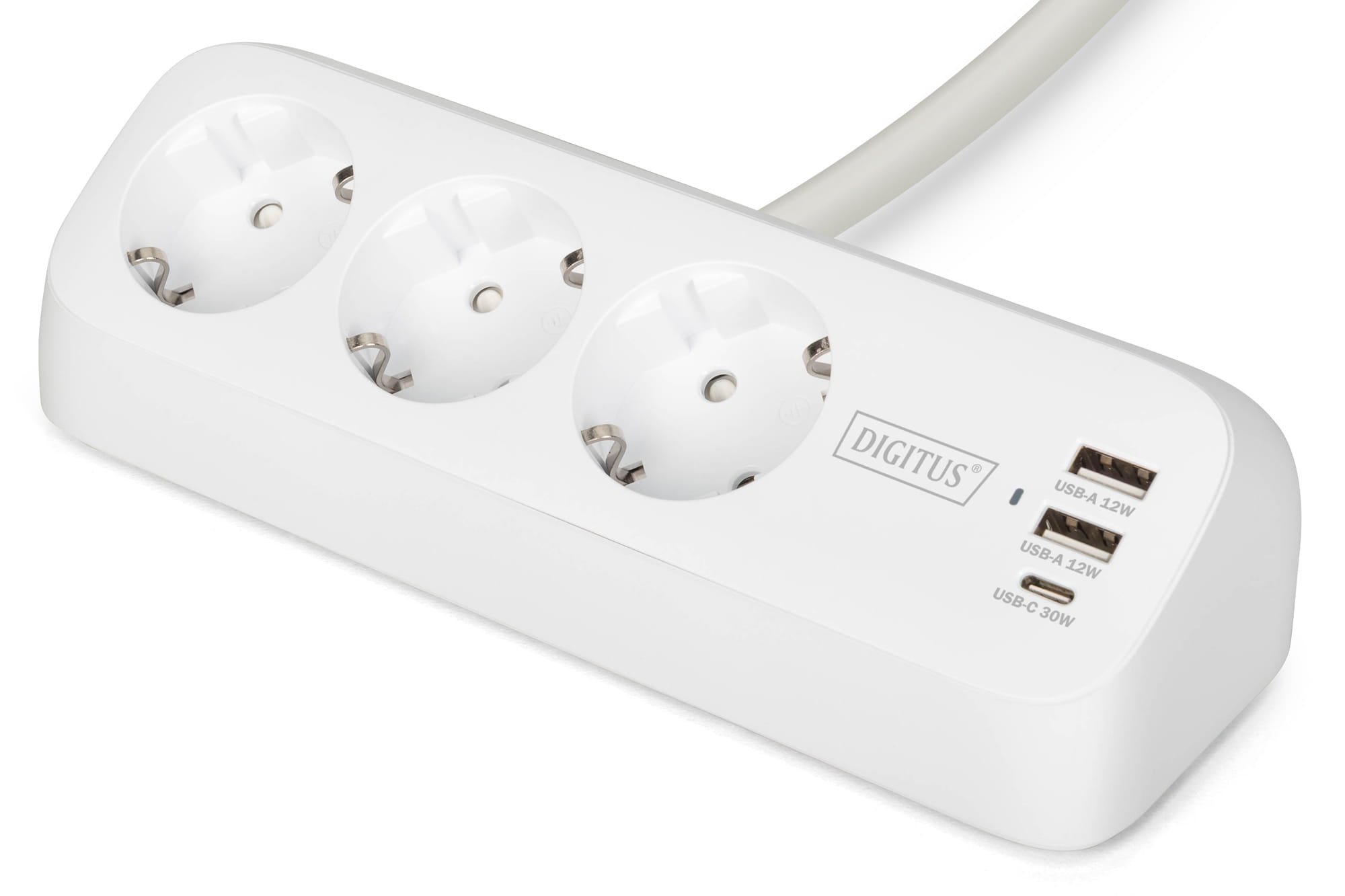 DIGITUS 3-fach Office-Steckdosenleiste mit 2x USB-A und 1x USB-C Anschlüssen, Weiß