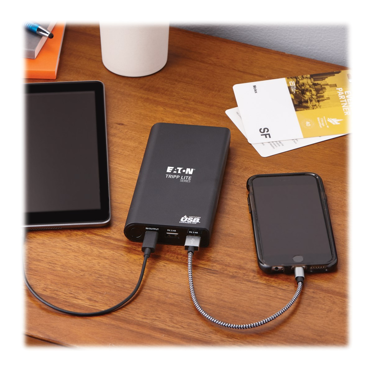 Tripp Eaton Tripp Lite Series Portable Charger - 2x USB-A, USB-C with PD Charging, 20,100mAh Power Bank, Lithium-Ion, USB-IF, Black - Powerbank - 20100 mAh - 57 Watt - 3 A - USB BC 1.2 - 3 Ausgabeanschlussstellen (USB Typ A, USB-C)