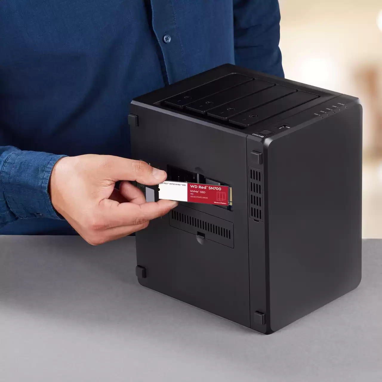 WD Red SN700 WDS200T1R0C-68BDK0 - SSD - 2 TB - intern - M.2 2280 - PCIe 3.0 x4 (NVMe)