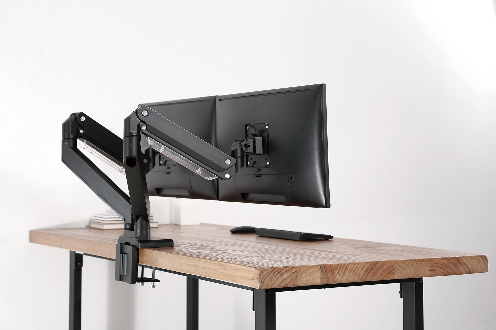 DIGITUS Dual Monitorhalter mit Gasdruckfeder und Klemmbefestigung