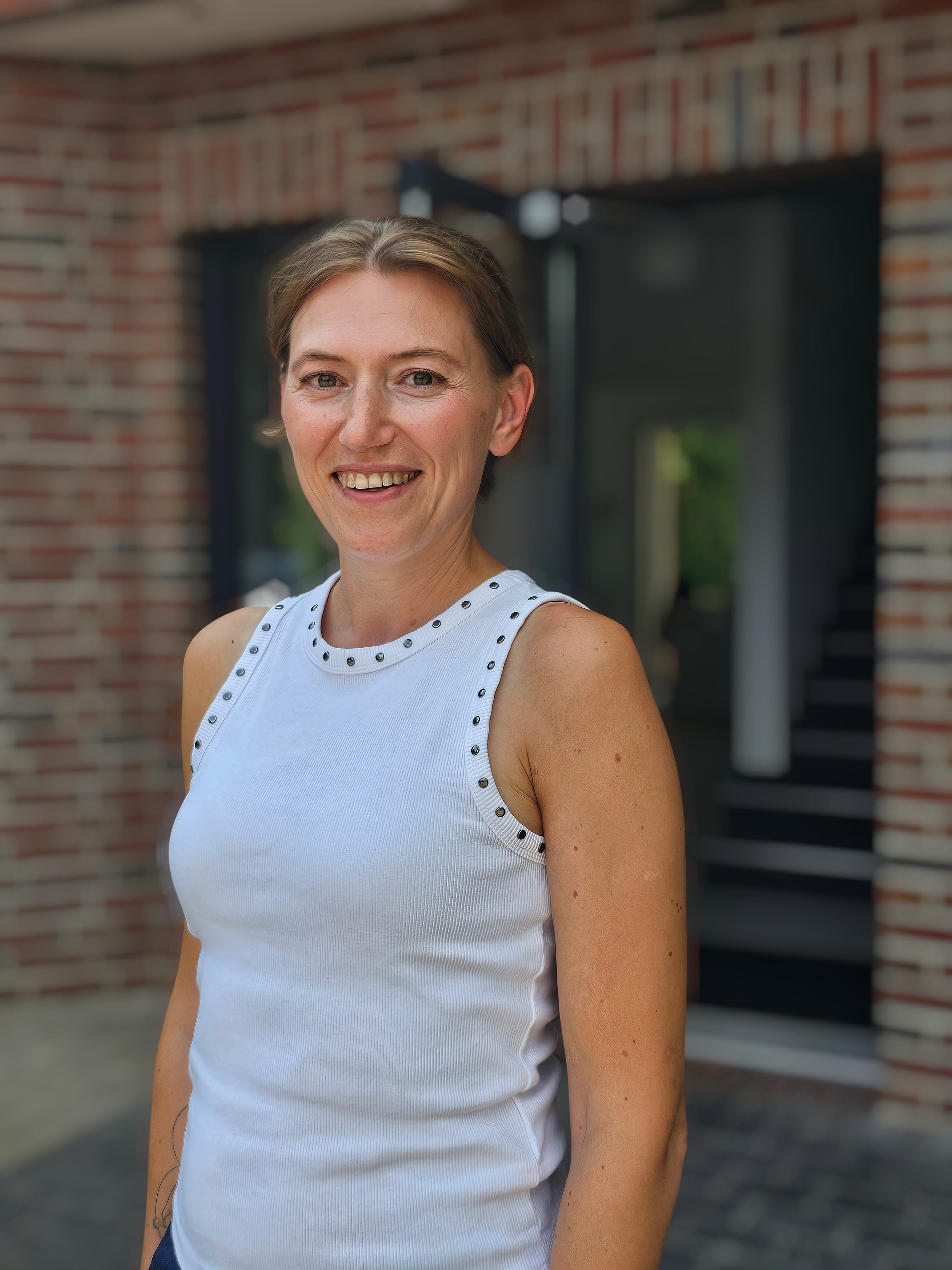 Natalia_We4isshaar_directdeal_me