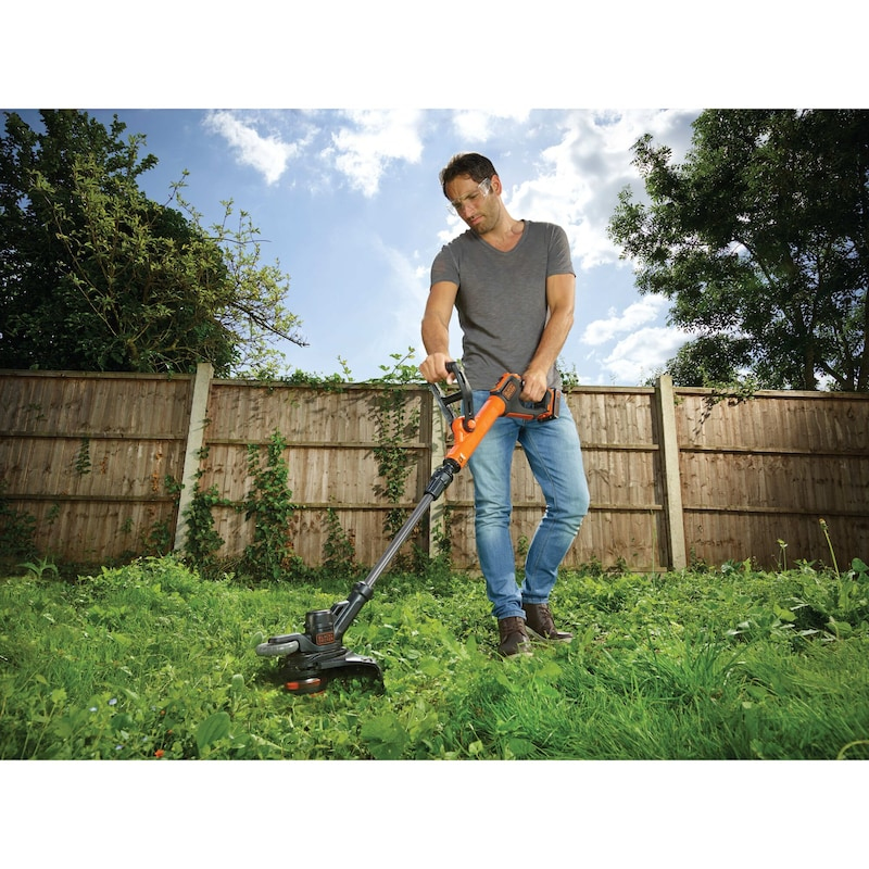 Black & Decker STC1820PCB - Grastrimmer - schnurlos