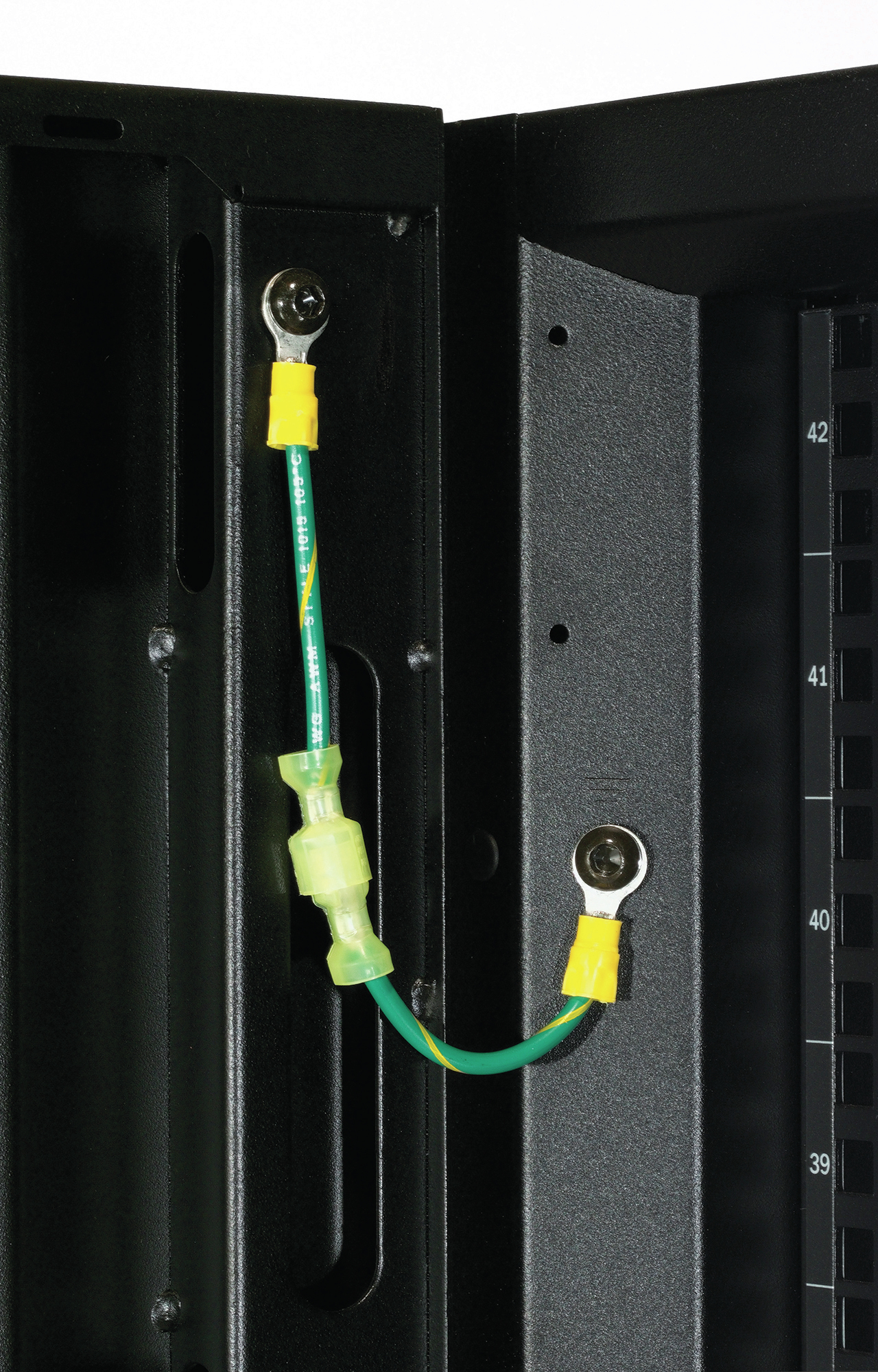 APC NetShelter SX Enclosure - Schrank Netzwerkschrank - ohne Seitenteile - Schwarz - 42HE - 48.3 cm (19") APC NetShelter SX Enclosure - Schrank Netzwerkschrank - ohne Seitenteile - Schwarz - 42HE - 48.3 cm (19")