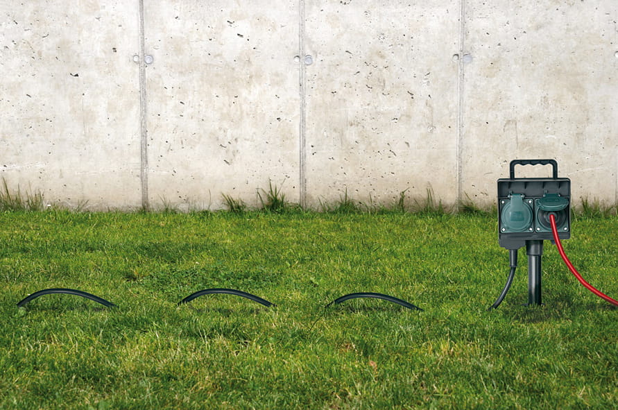 Brennenstuhl Gartensteckdose mit Erdspieß - Stromverteilungseinheit