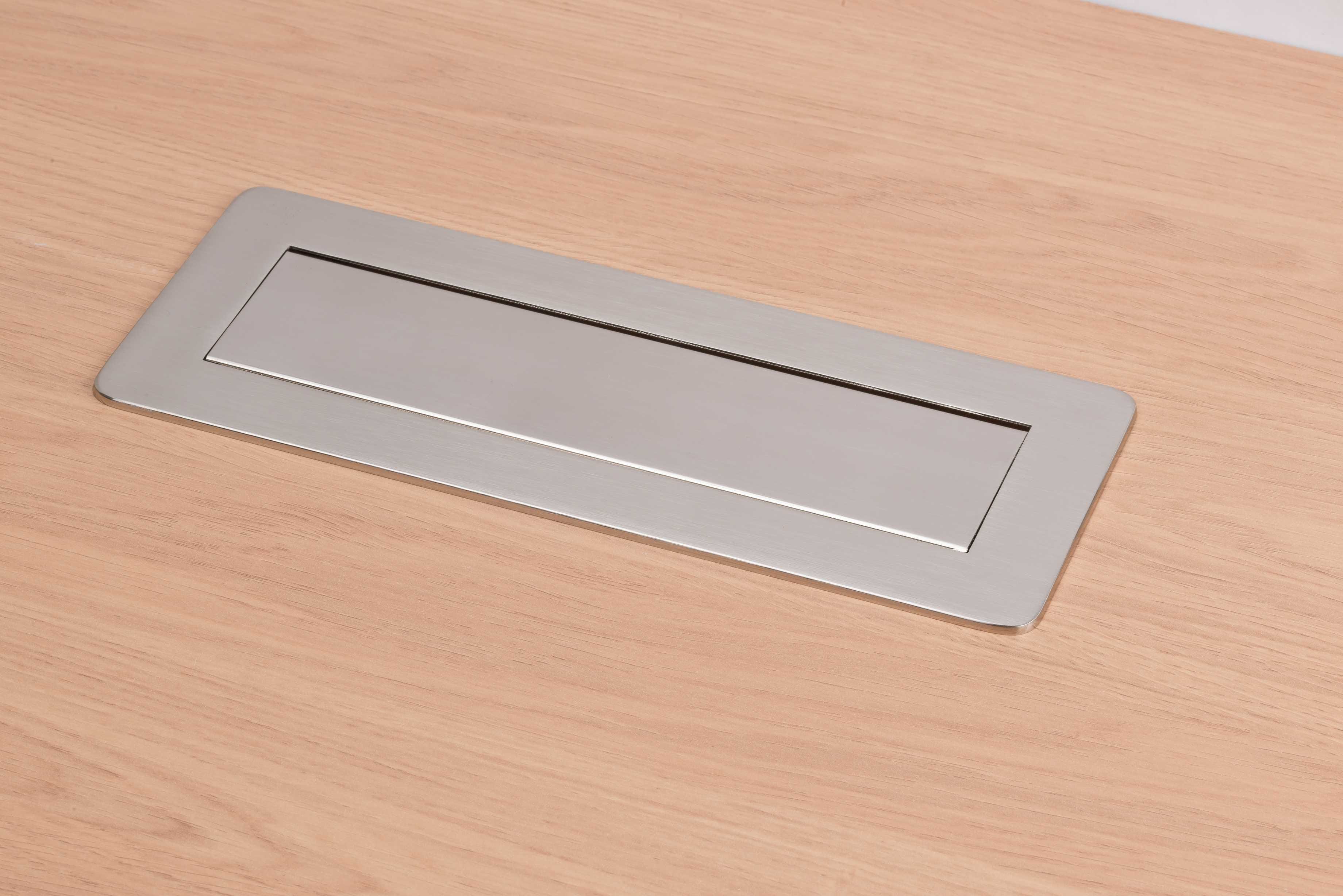 Brennenstuhl 1396200113, 2 m, 3 AC-Ausgänge, Indoor, IP20, Schwarz, Edelstahl, 115 mm