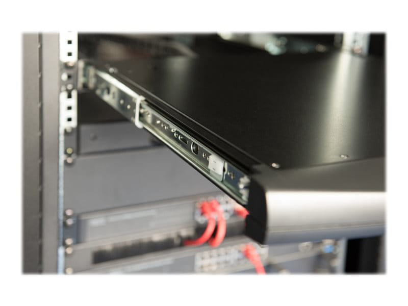 DIGITUS 19" LCD KVM-Konsole, 8-Port VGA, italienische Tastatur