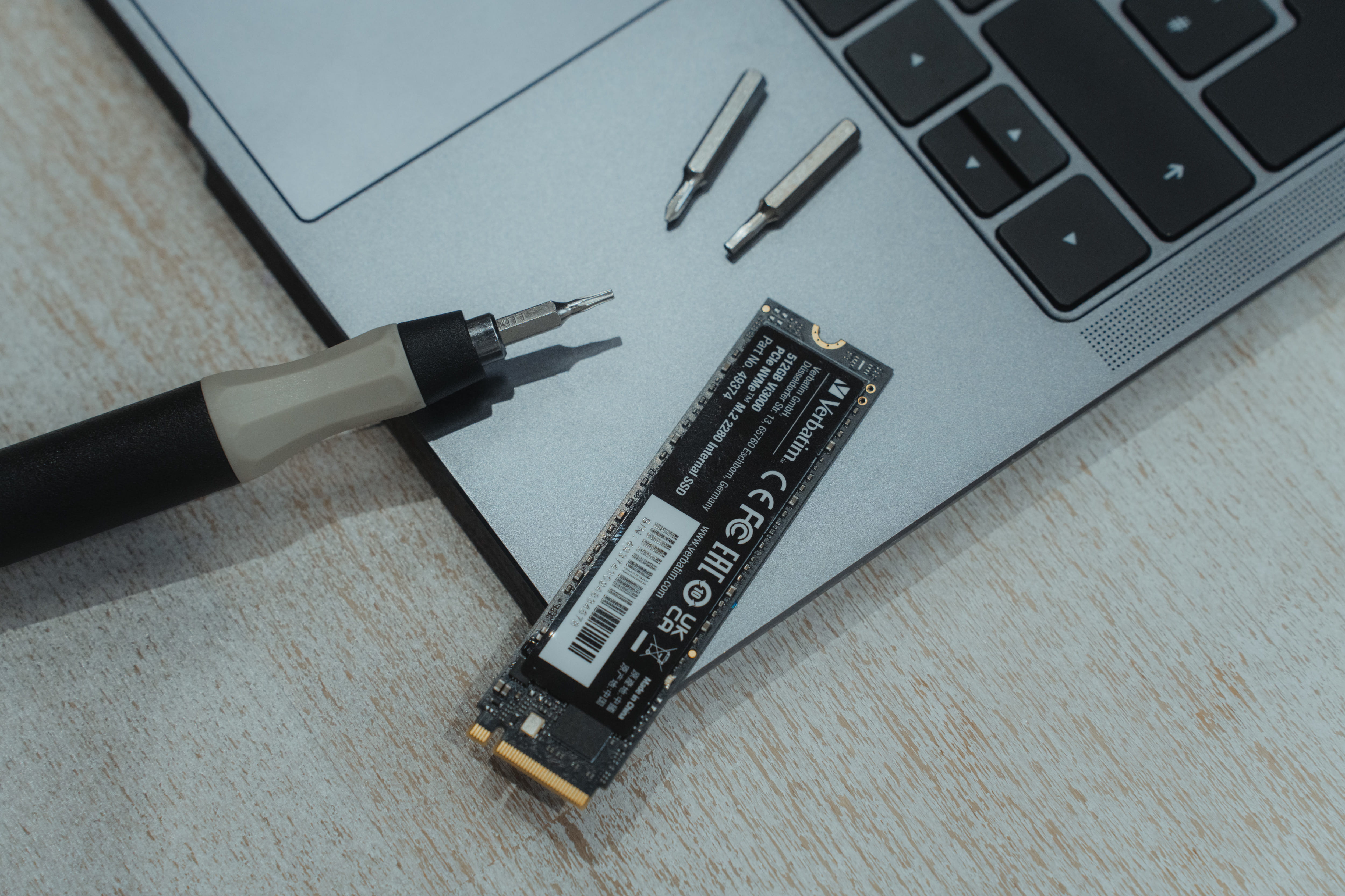 Verbatim Vi3000 - SSD - High Endurance - 512 GB - intern - M.2 2280 - PCIe 3.0 x4 (NVMe)