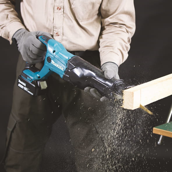 Makita DJR186 - Motorfuchsschwanz - schnurlos