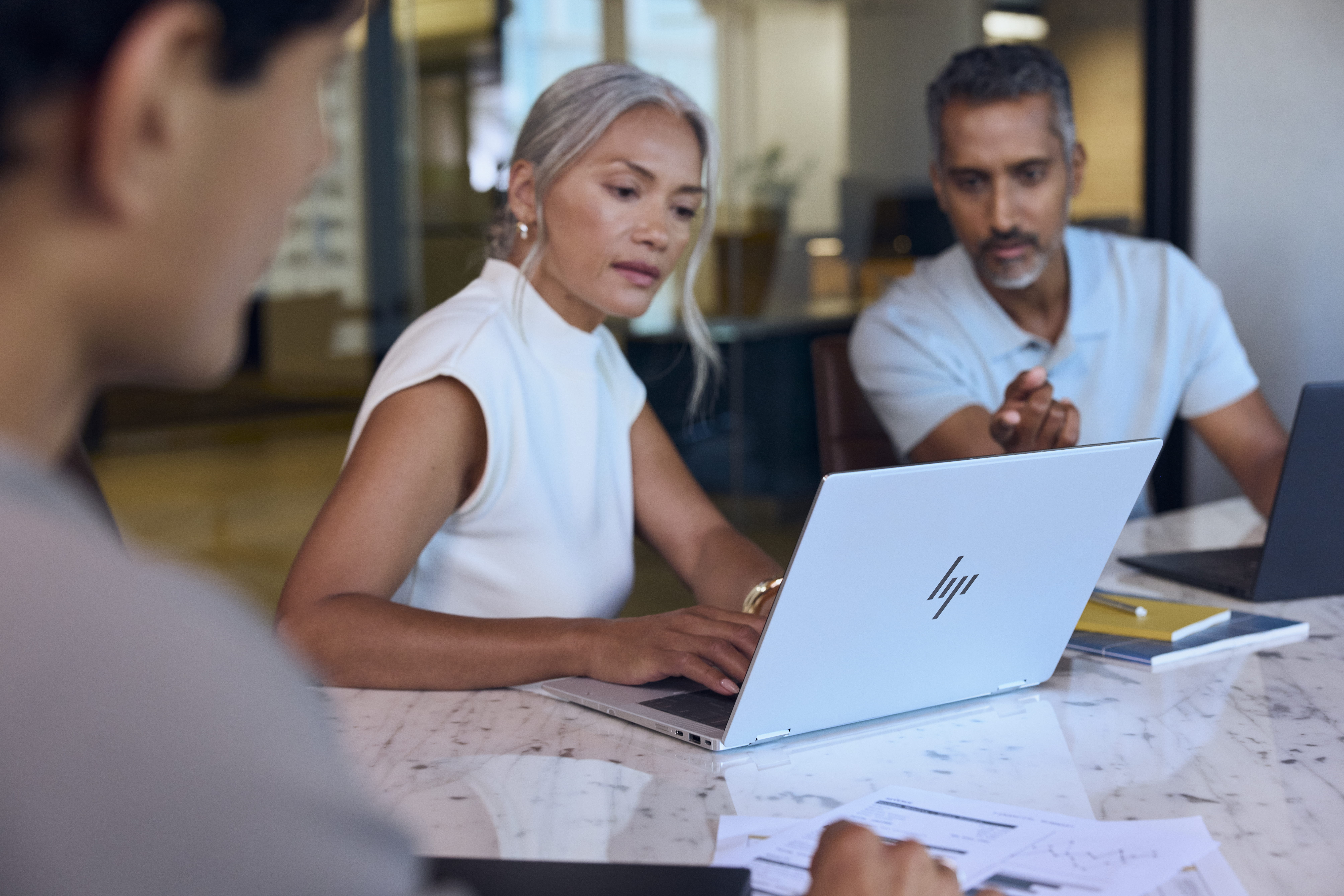 HP EliteBook X G2i Notebook Next Gen AI - Intel Core Ultra 7 356H - Win 11 Pro - Intel Graphics - 32 GB RAM - 1 TB SSD NVMe - 35.6 cm (14")