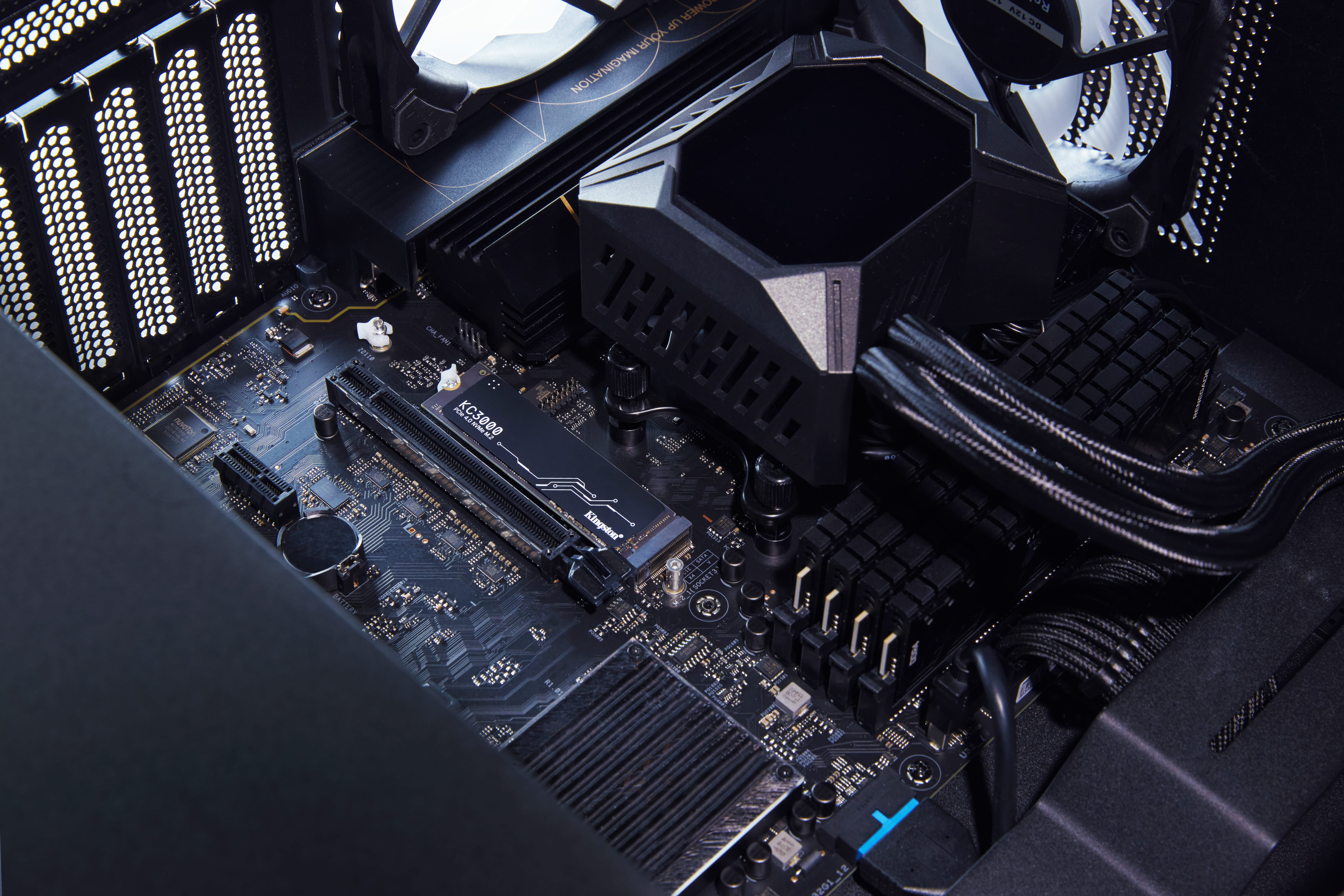 Kingston KC3000 - SSD - 512 GB - intern - M.2 2280 - PCIe 4.0 (NVMe)