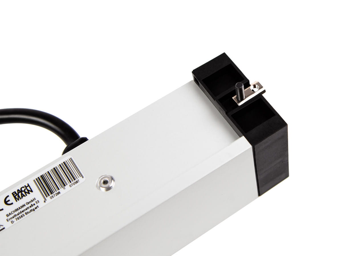 Bachmann DESK Rail - Steckdosenleiste - Ausgangsanschlüsse: 2 (2 x USB, 2 x Typ F)