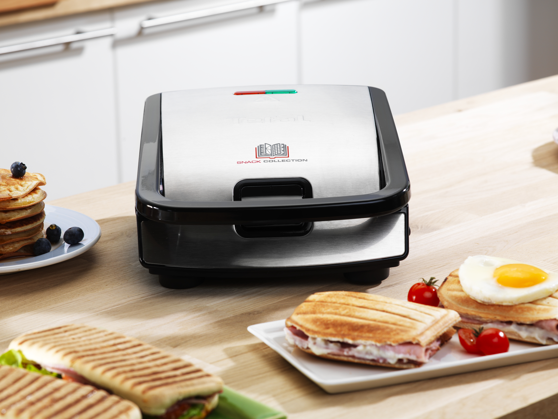 TEFAL Snack Collection Sandwichmaker & Waffeleisen SW852D, Schwarz, Edelstahl, Fertig, 225 x 135 mm, 700 W, Typ C, 203 mm
