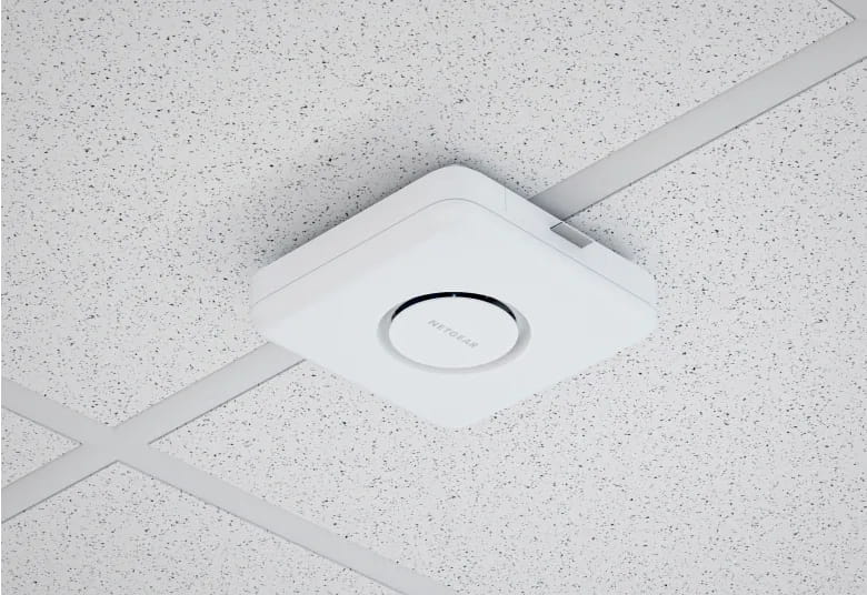 Netgear Insight WBE710 - Accesspoint - Tri-Band