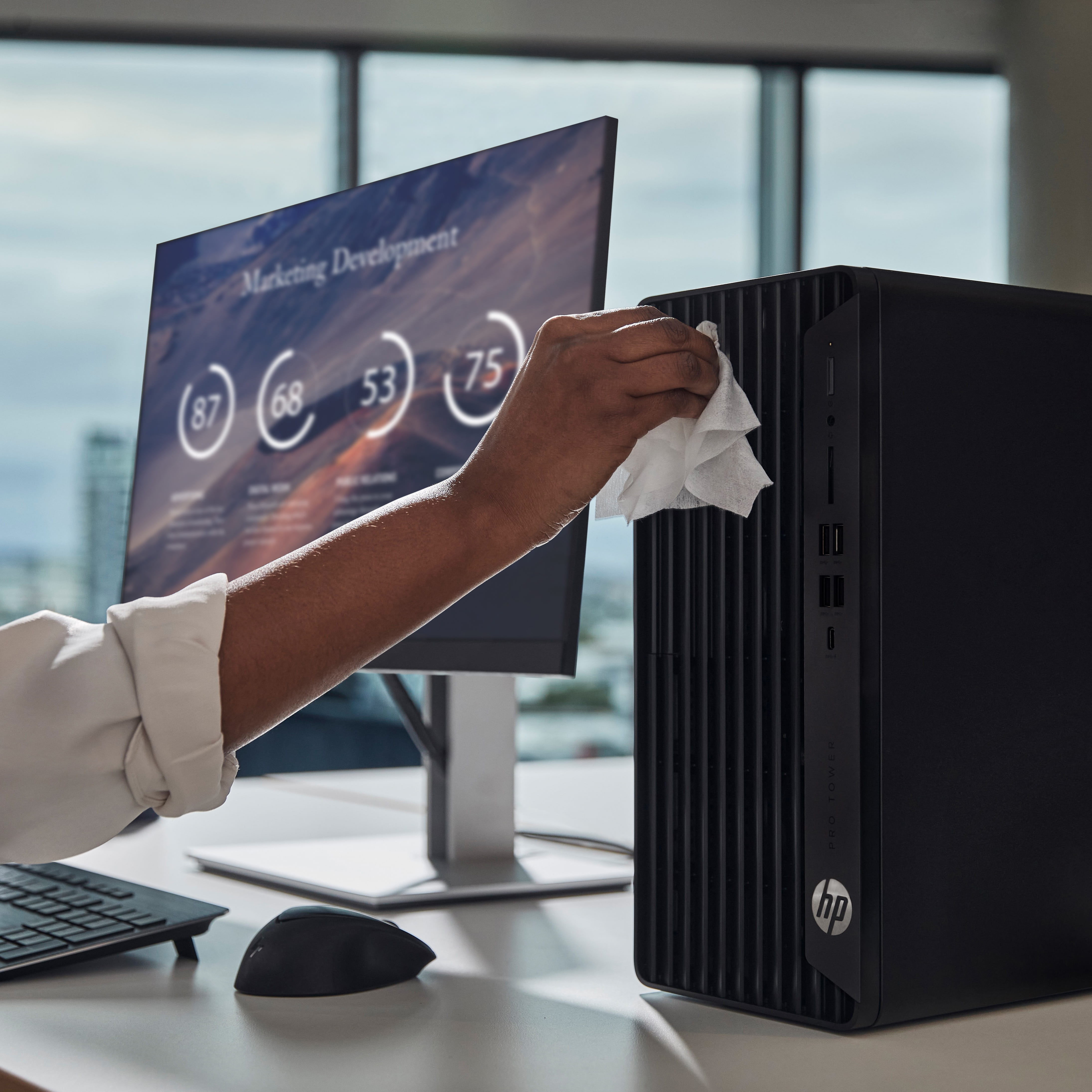 HP Pro 400 G9 - Tower - Core i5 13500 / 2.5 GHz - RAM 16 GB - SSD 512 GB - NVMe - UHD Graphics 770 - 1GbE - Win 11 Pro - Monitor: keiner - Tastatur: Deutsch - Sonderaktion - Smart Buy - mit HP Wolf Pro Security Edition (1 Jahr) HP Pro 400 G9 - Tower - Core i5 13500 / 2.5 GHz - RAM 16 GB - SSD 512 GB - NVMe - UHD Graphics 770 - 1GbE - Win 11 Pro - Monitor: keiner - Tastatur: Deutsch - Sonderaktion - Smart Buy - mit HP Wolf Pro Security Edition (1 Jahr)