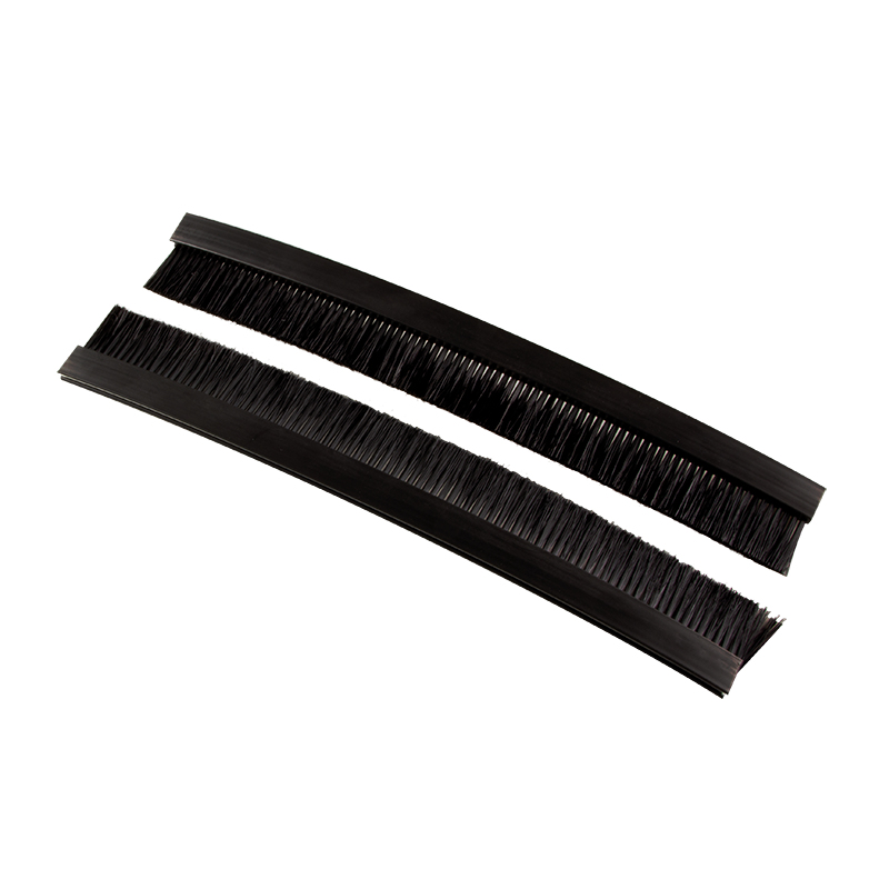 LogiLink Kabeleingangsbürste - Rack montierbar - Schwarz, RAL 9005 - 14.5 cm (Packung mit 2)